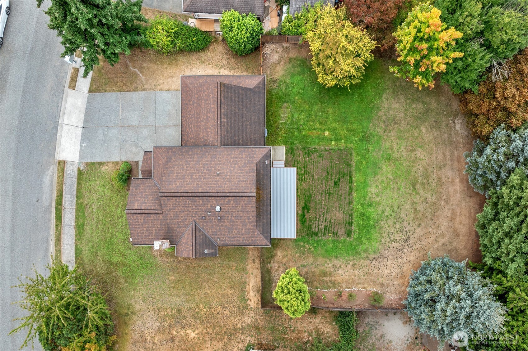 7001 62nd Place Property Photo 35