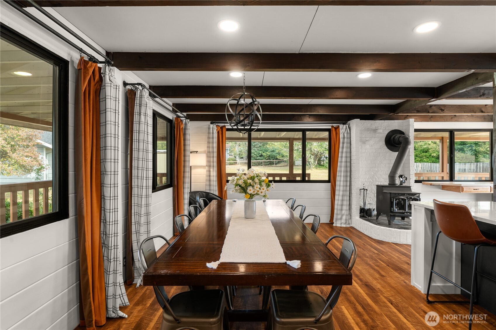 914 Garden Road Property Photo 4