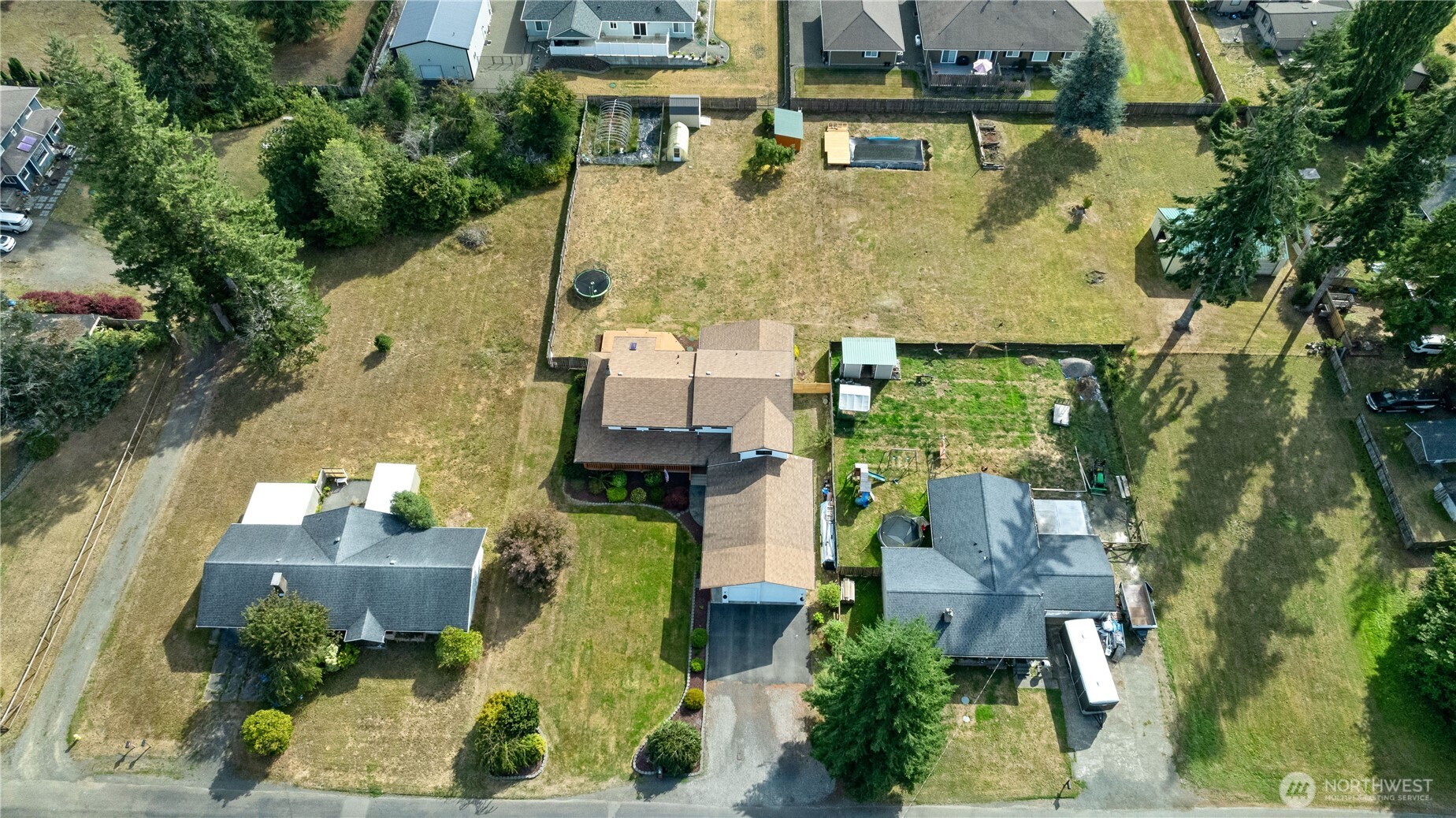 914 Garden Road Property Photo 38