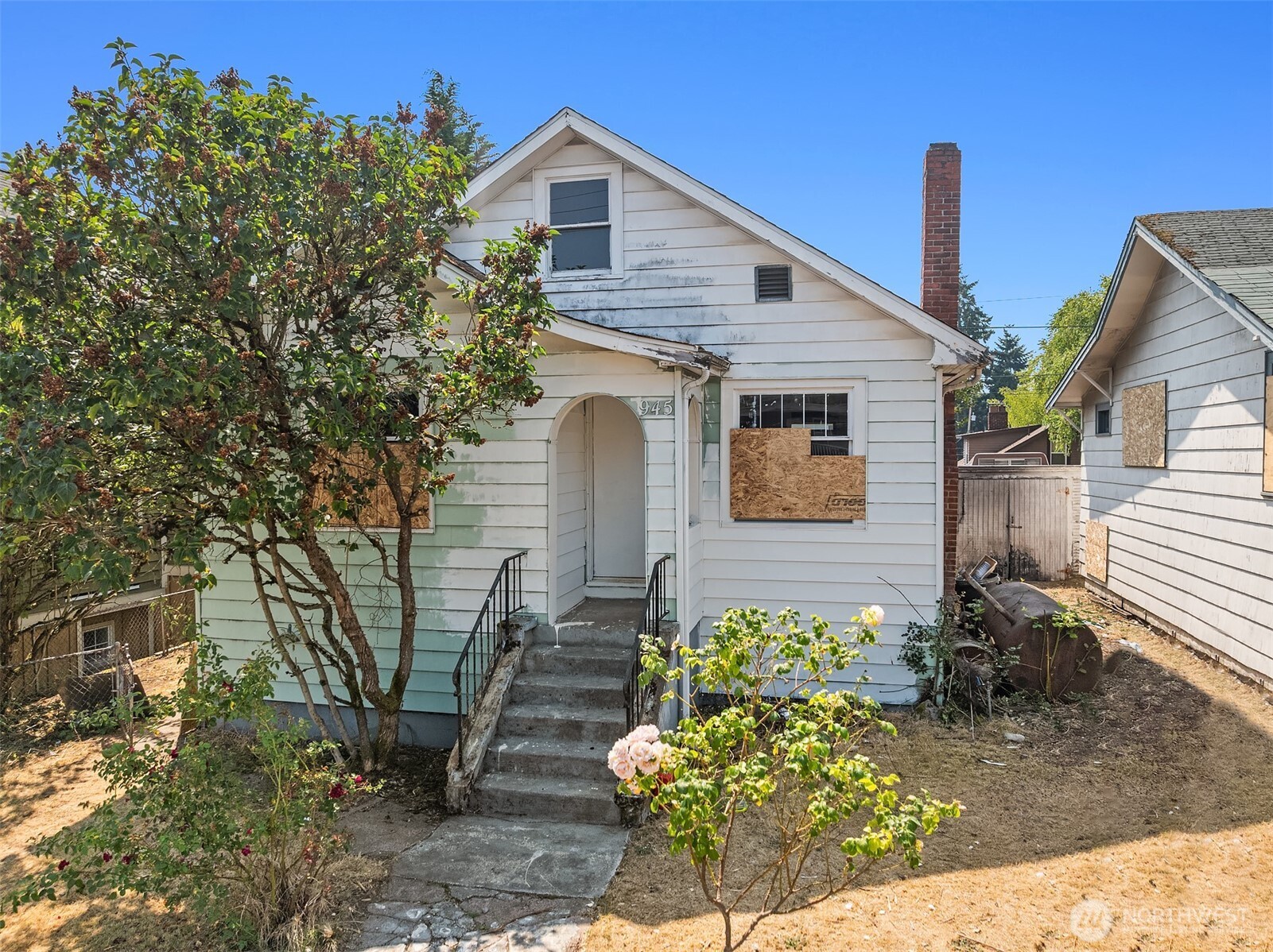 945 N 103rd Street Property Photo 2