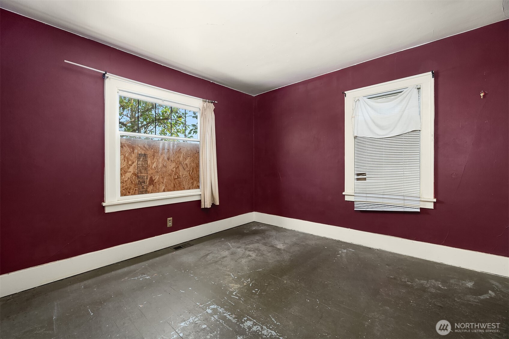 945 N 103rd Street Property Photo 4
