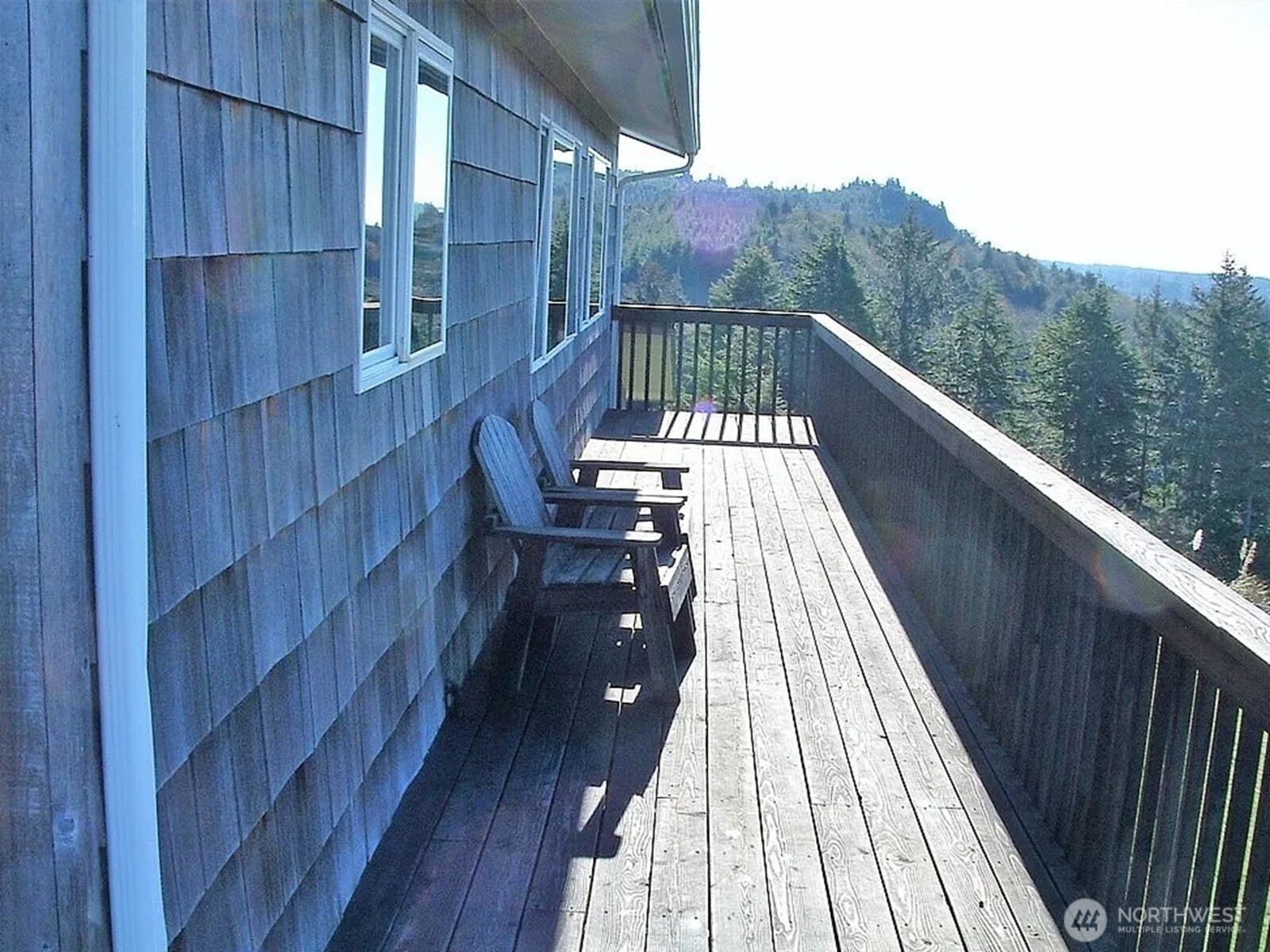 20 Jacalyn Lane Property Photo 6
