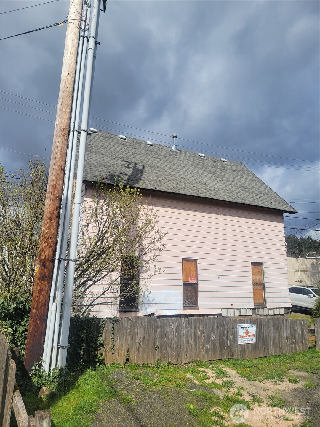 218 S 2nd Street Property Photo 3