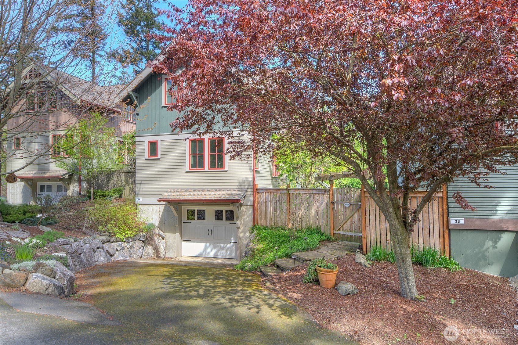 44 Bright Water Lane Property Photo 1