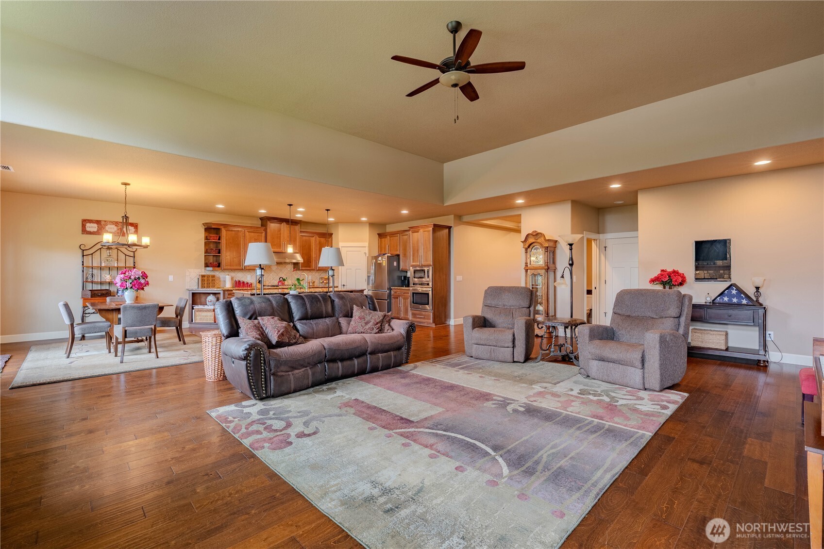 1822 S Dusky Drive Property Photo 4