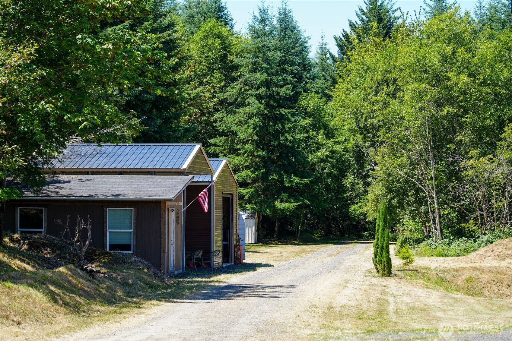 21500 Tono Road Property Photo 14
