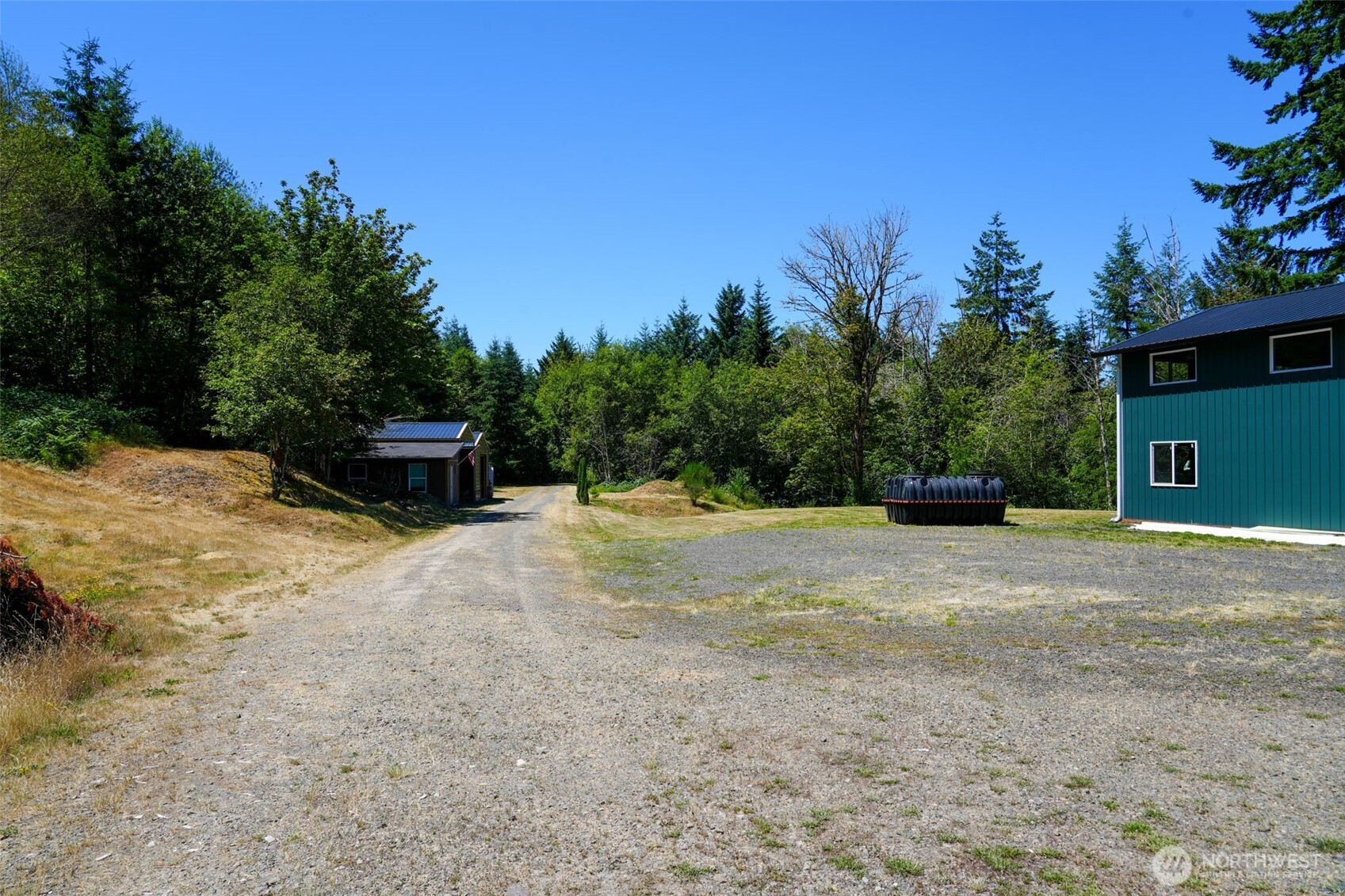21500 Tono Road Property Photo 17