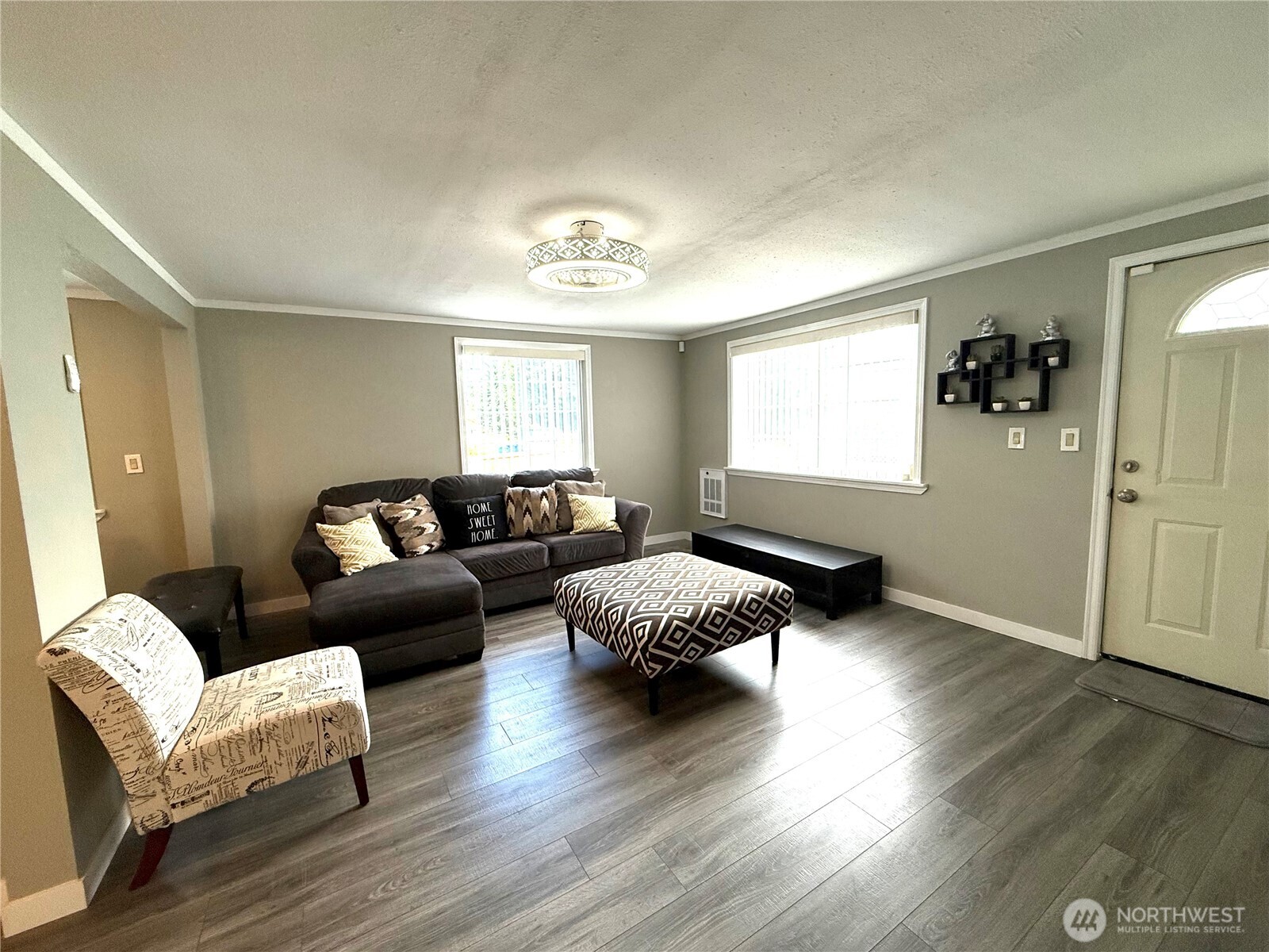 11829 76 Avenue Property Photo 4
