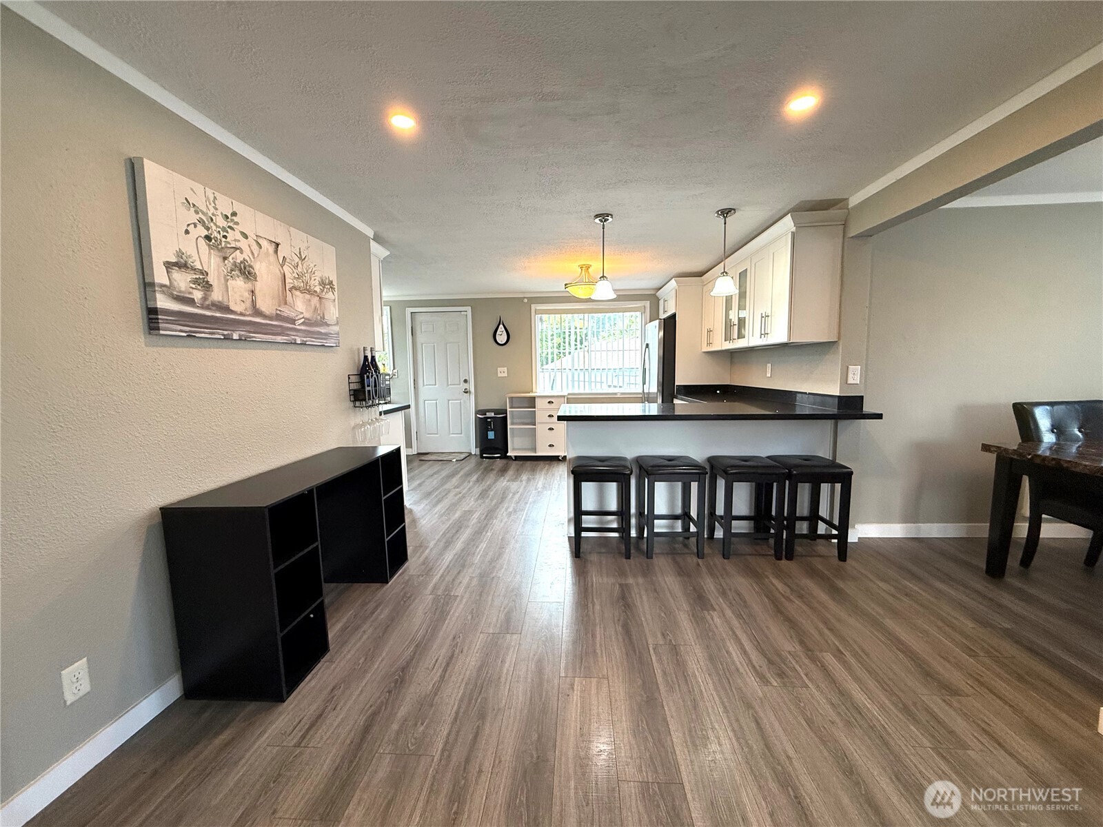 11829 76 Avenue Property Photo 5