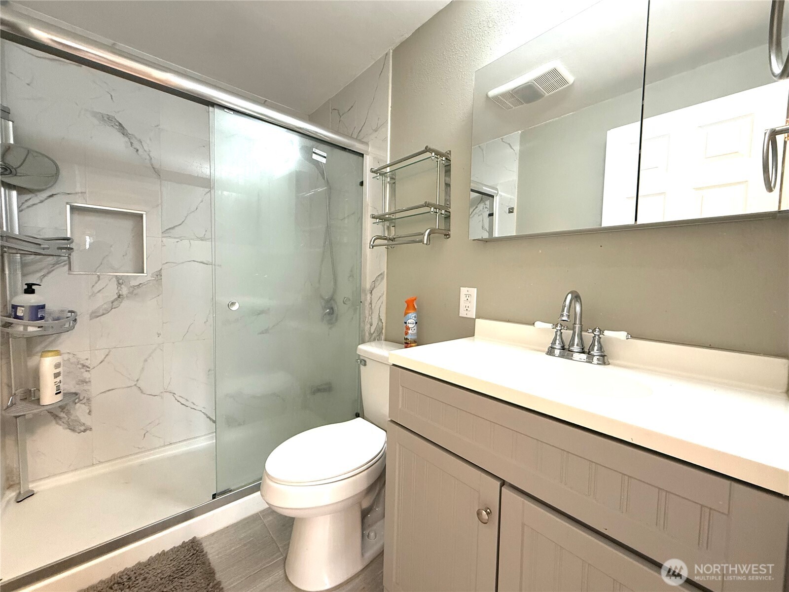 11829 76 Avenue Property Photo 14