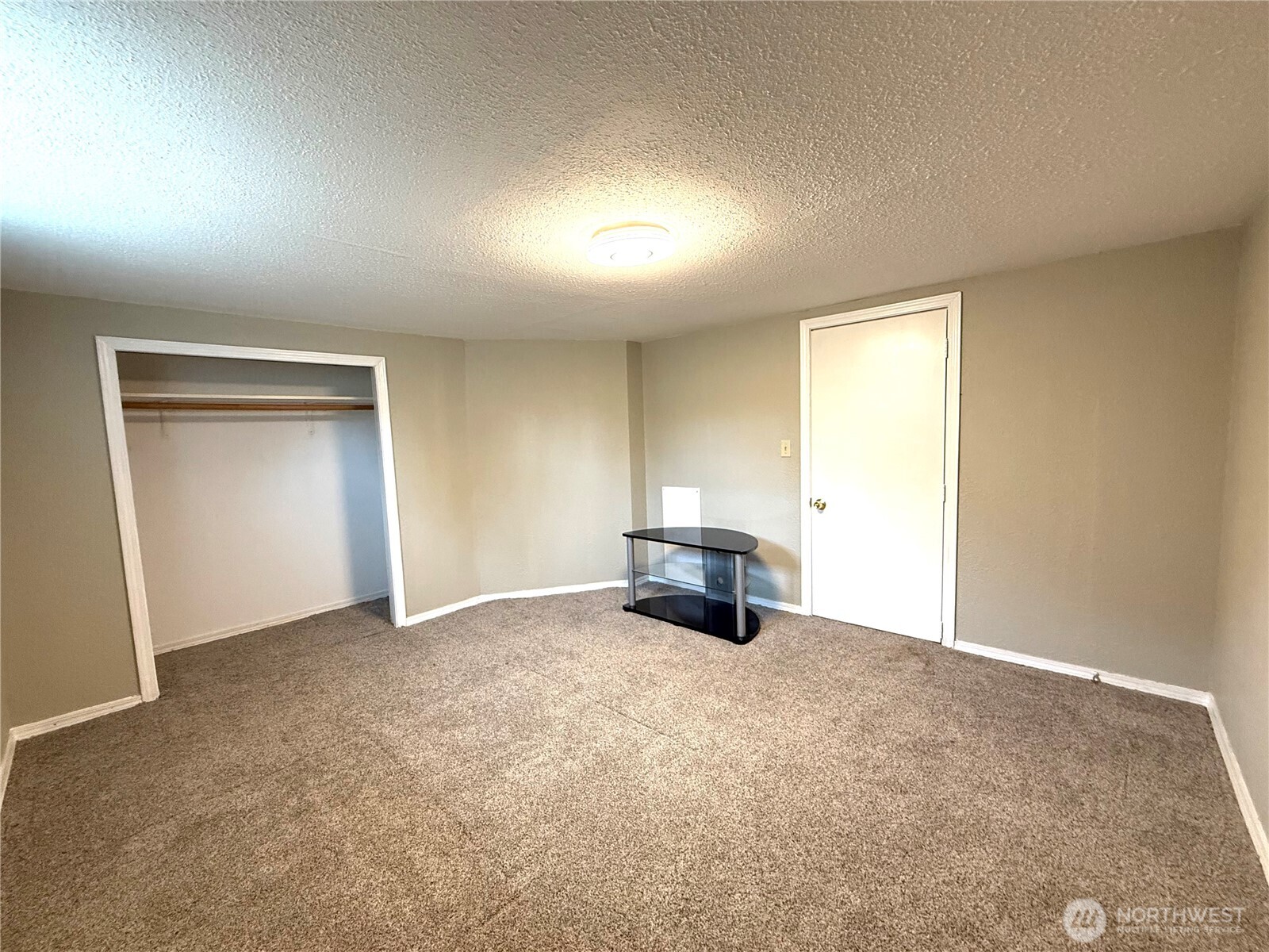 11829 76 Avenue Property Photo 15
