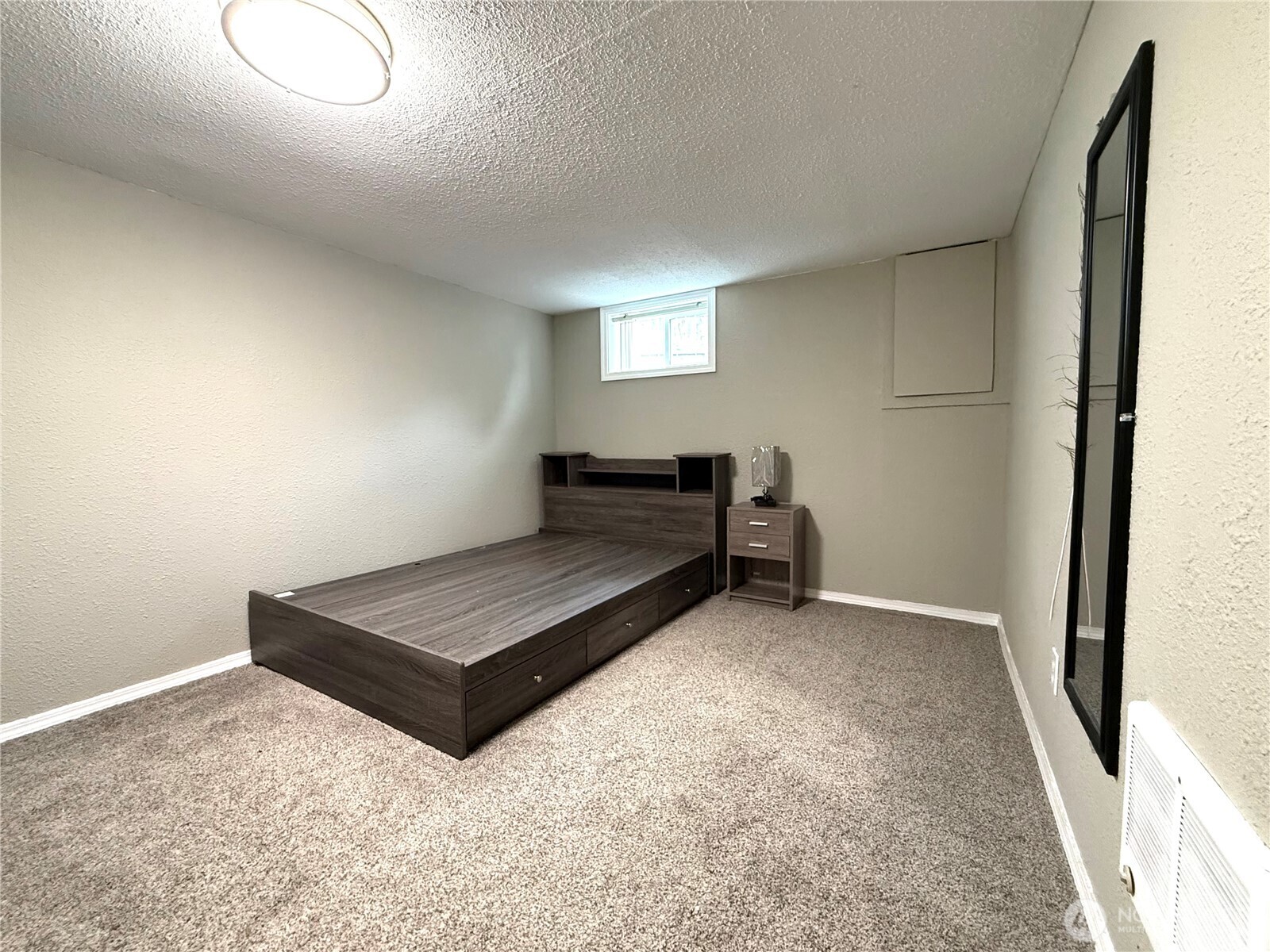11829 76 Avenue Property Photo 18