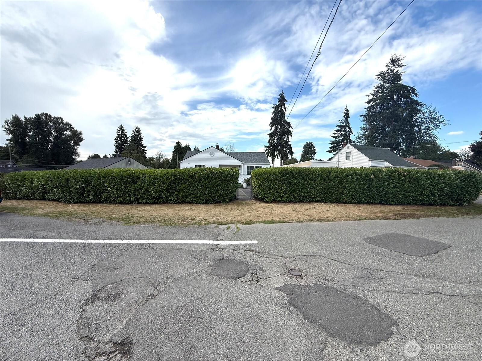 11829 76 Avenue Property Photo 24