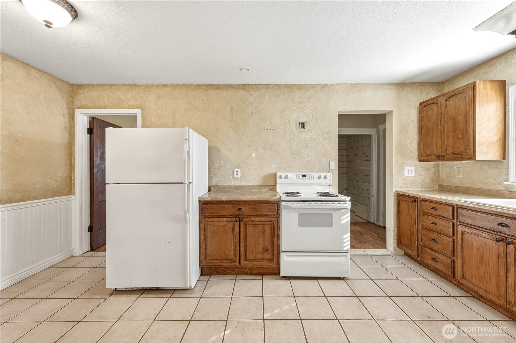607 Locust Street Property Photo 10
