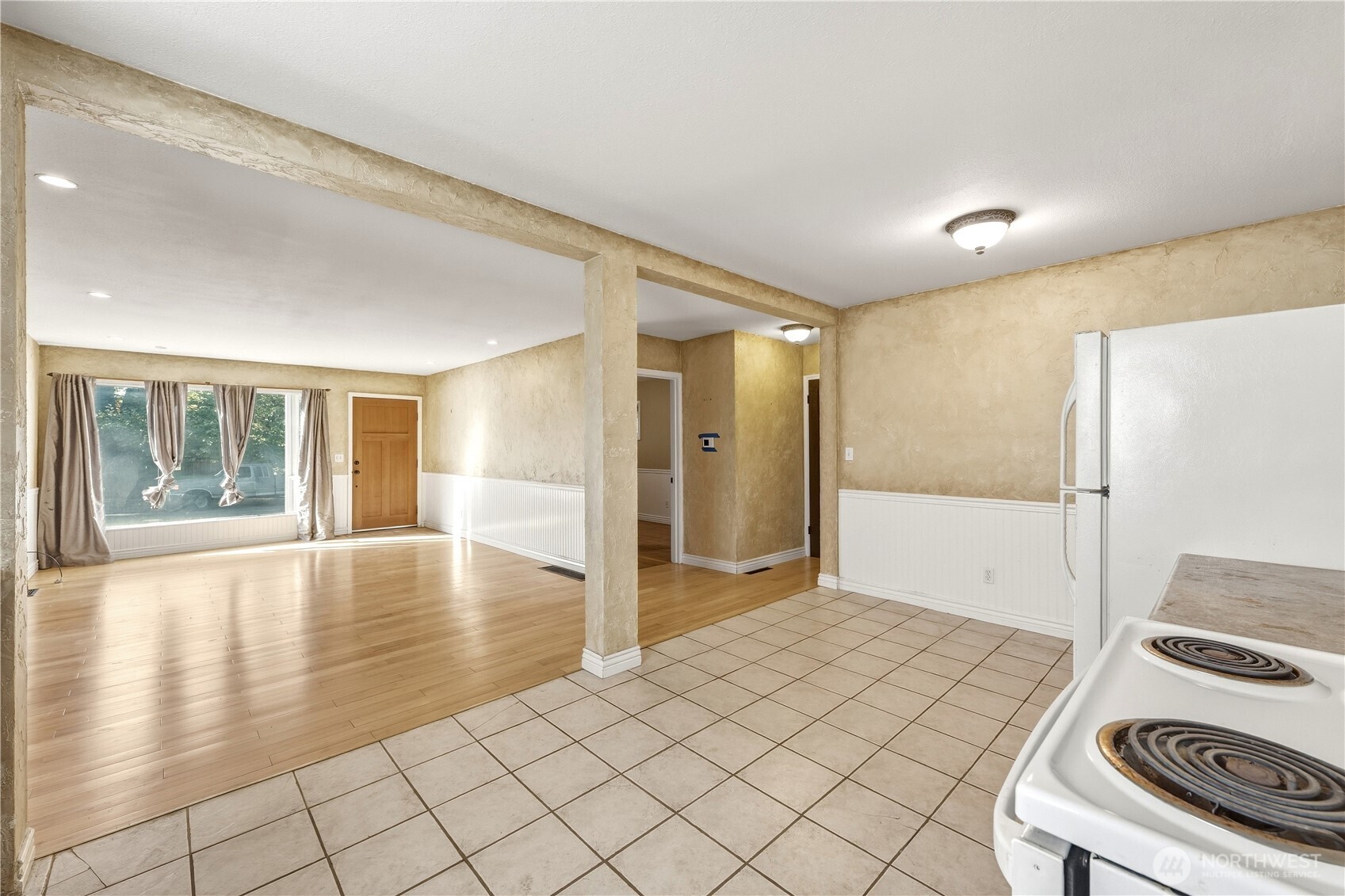 607 Locust Street Property Photo 13