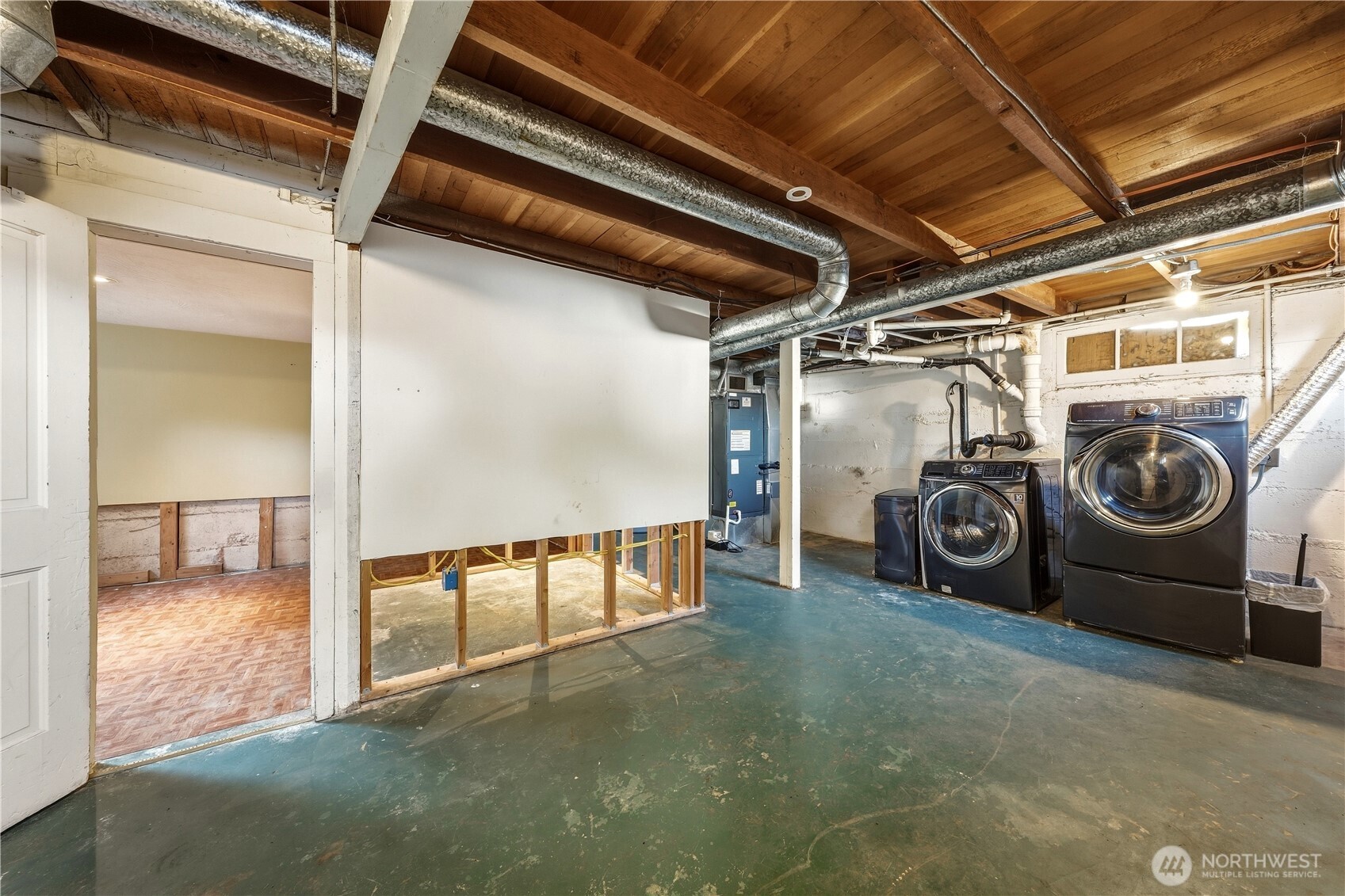 607 Locust Street Property Photo 23