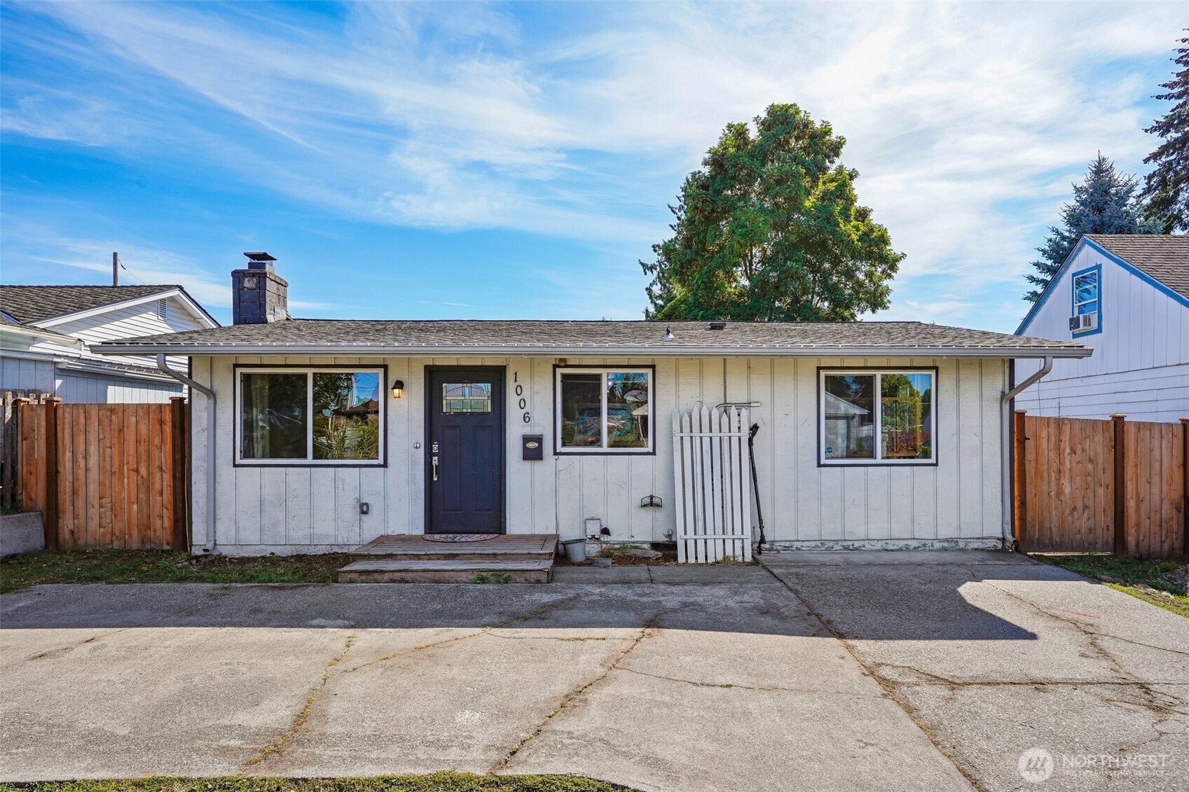 1006 S 72nd Street Property Photo 1