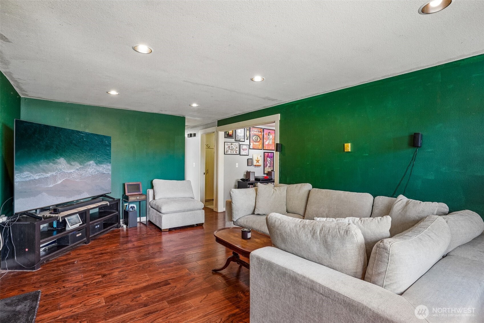 1006 S 72nd Street Property Photo 3