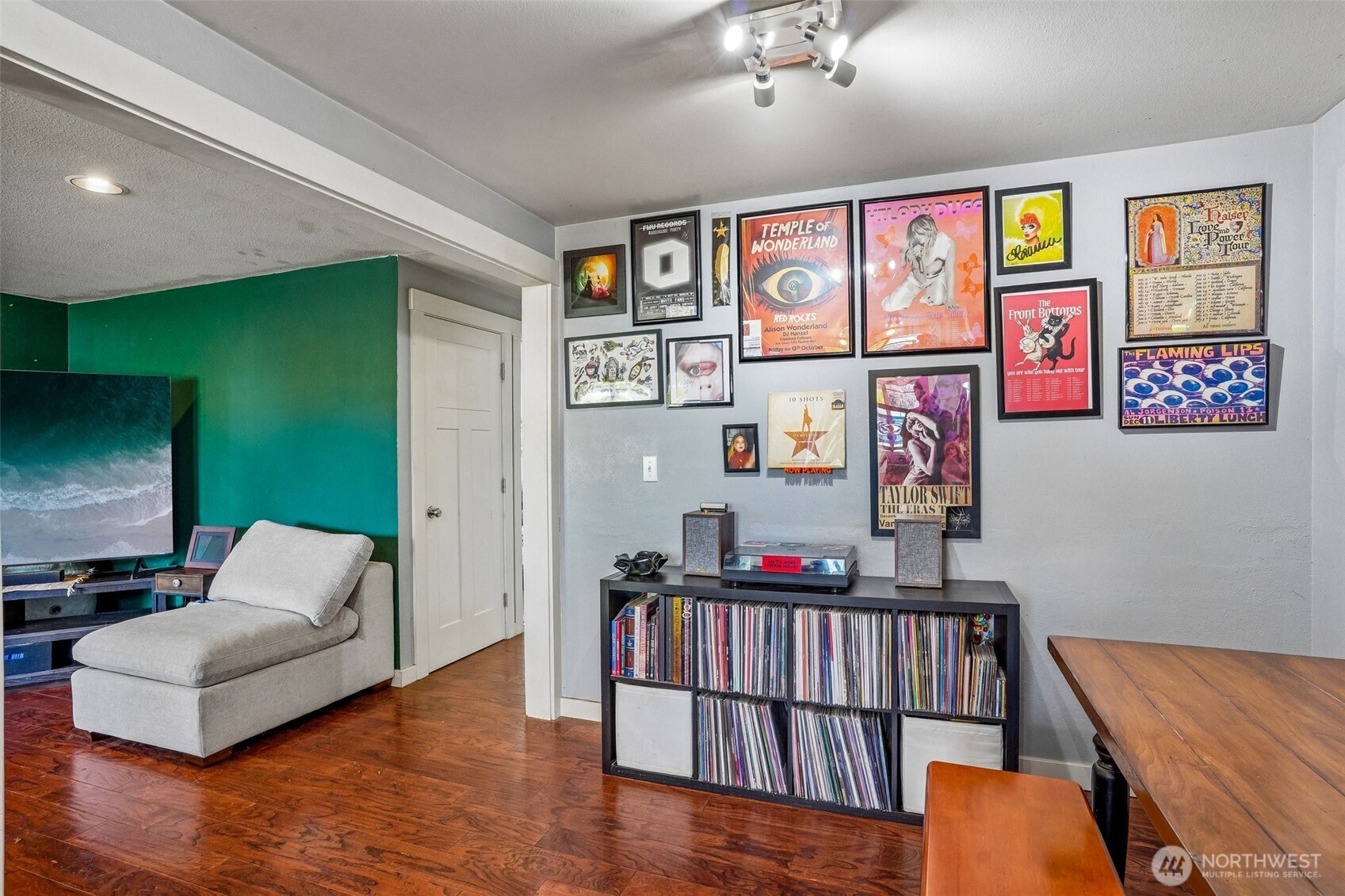 1006 S 72nd Street Property Photo 8