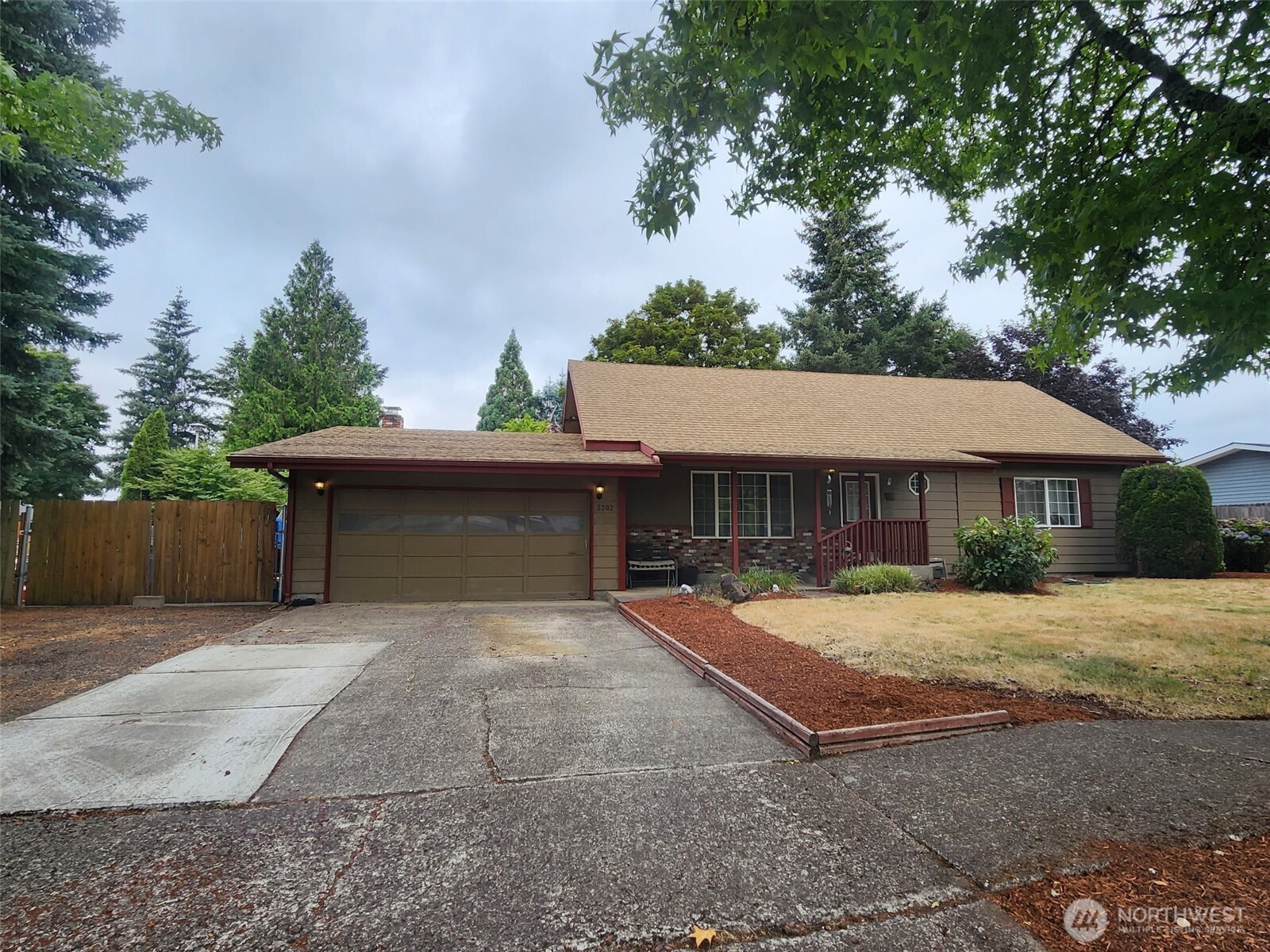 3202 Ne 150th Avenue Property Photo 2