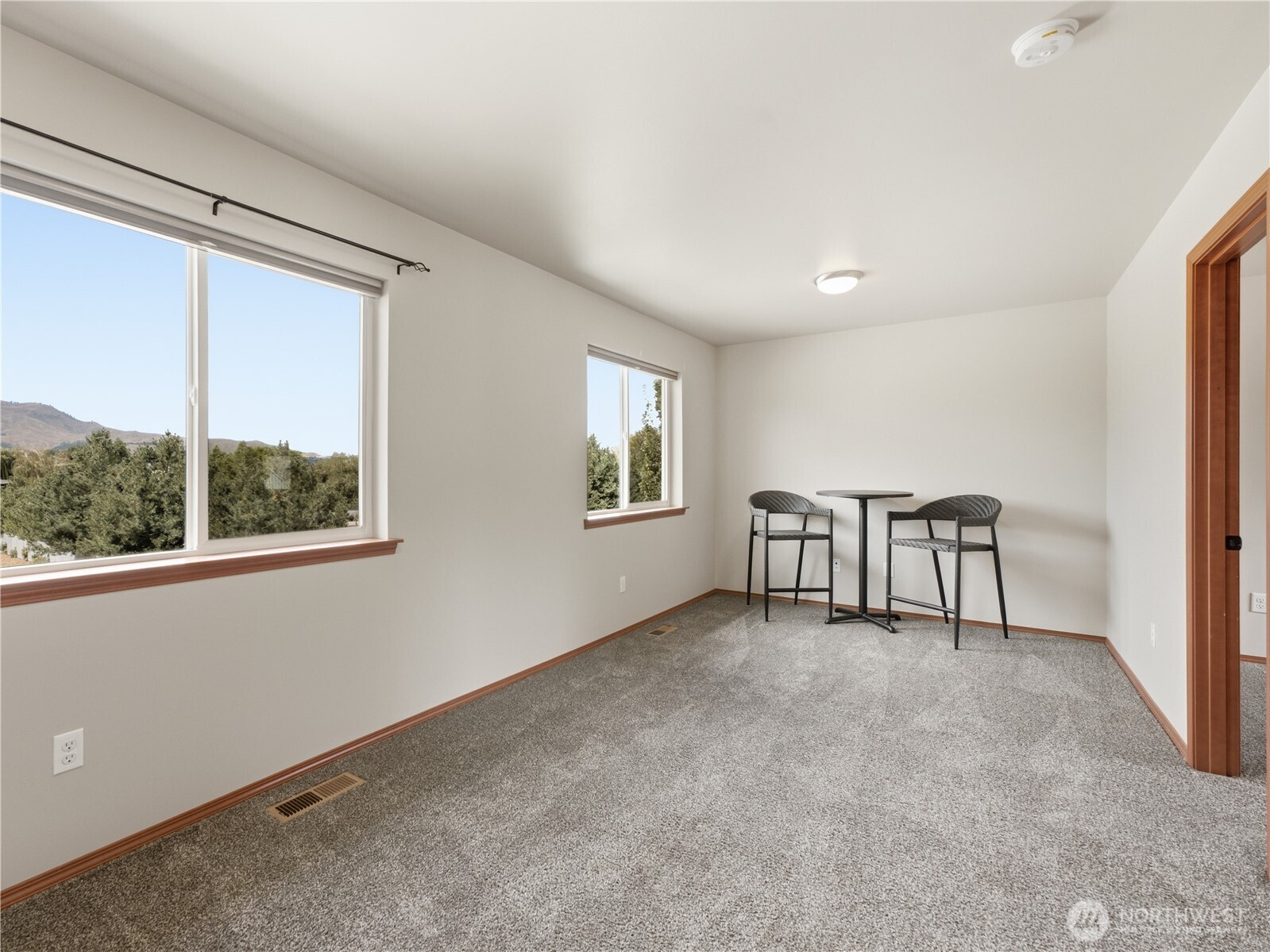 123 Nw Porters Court Property Photo 16