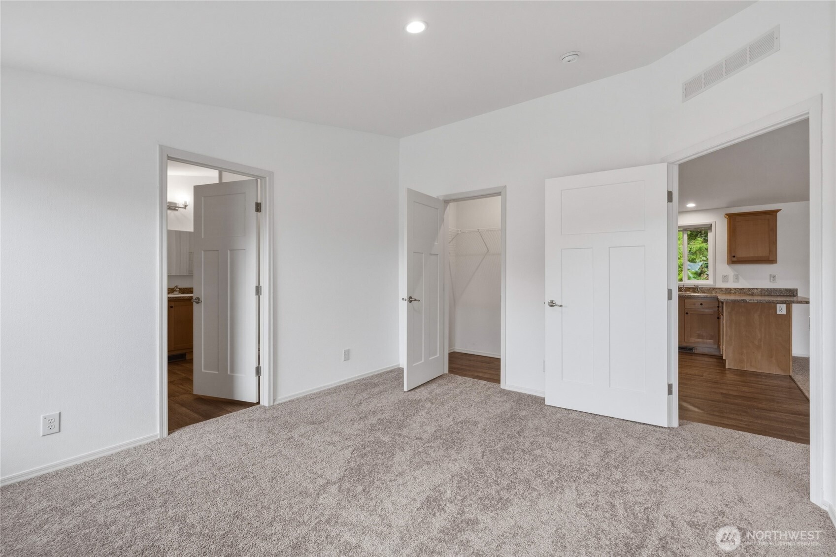 1920 Grade Street Property Photo 22