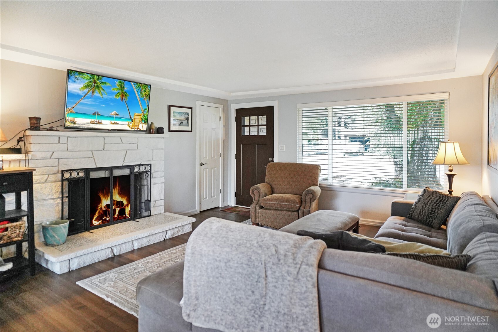 1209 10th Avenue Property Photo 3