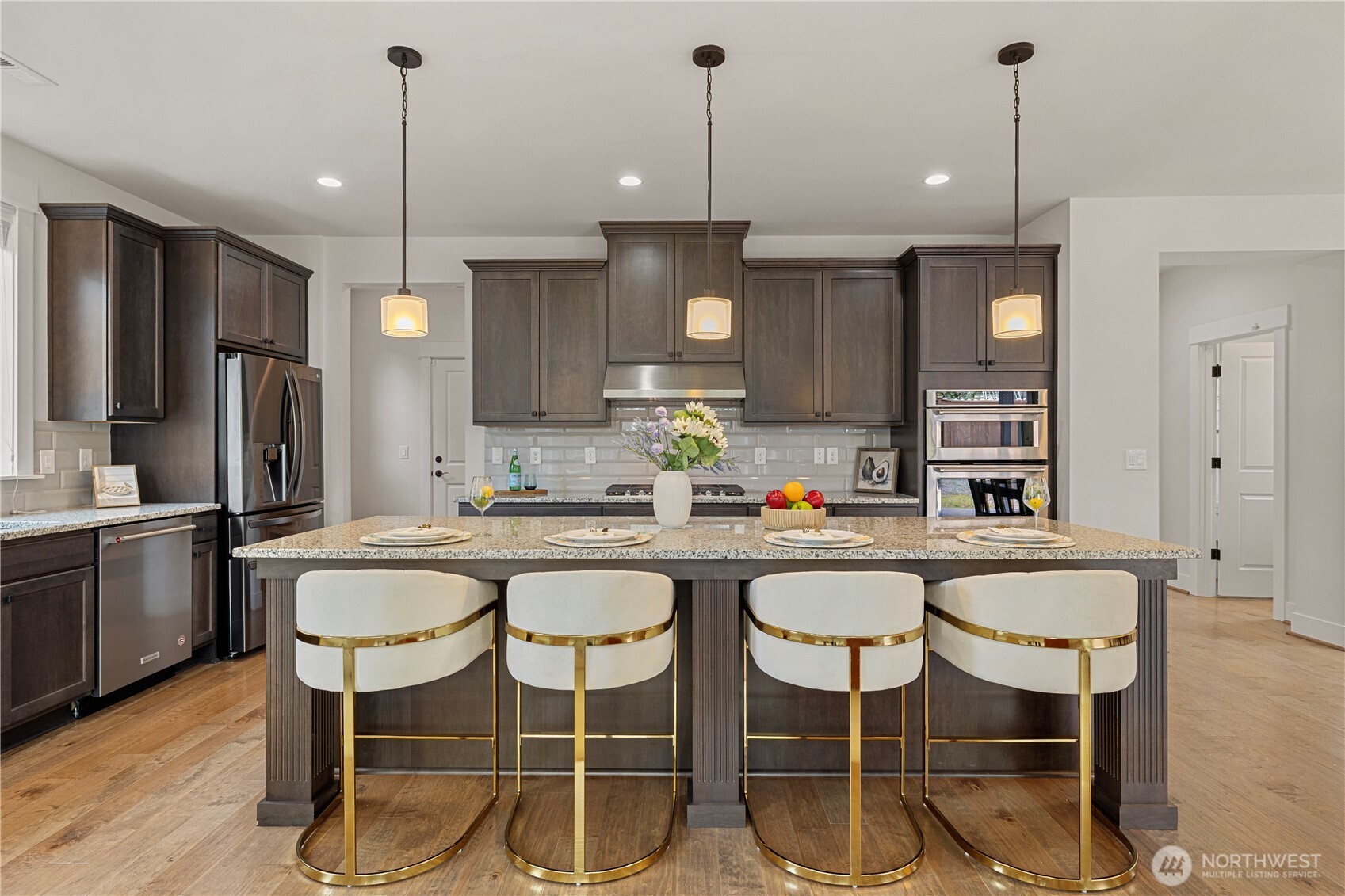1431 243rd Place Property Photo 8