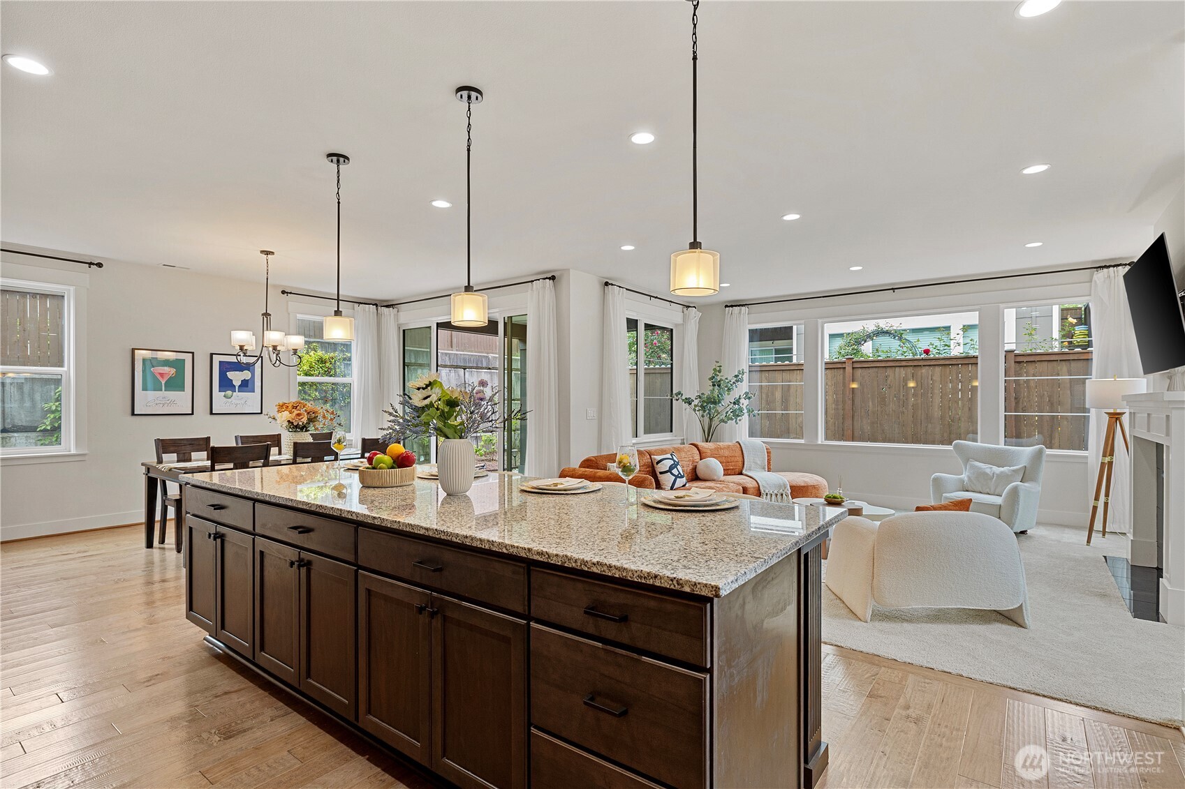 1431 243rd Place Property Photo 13