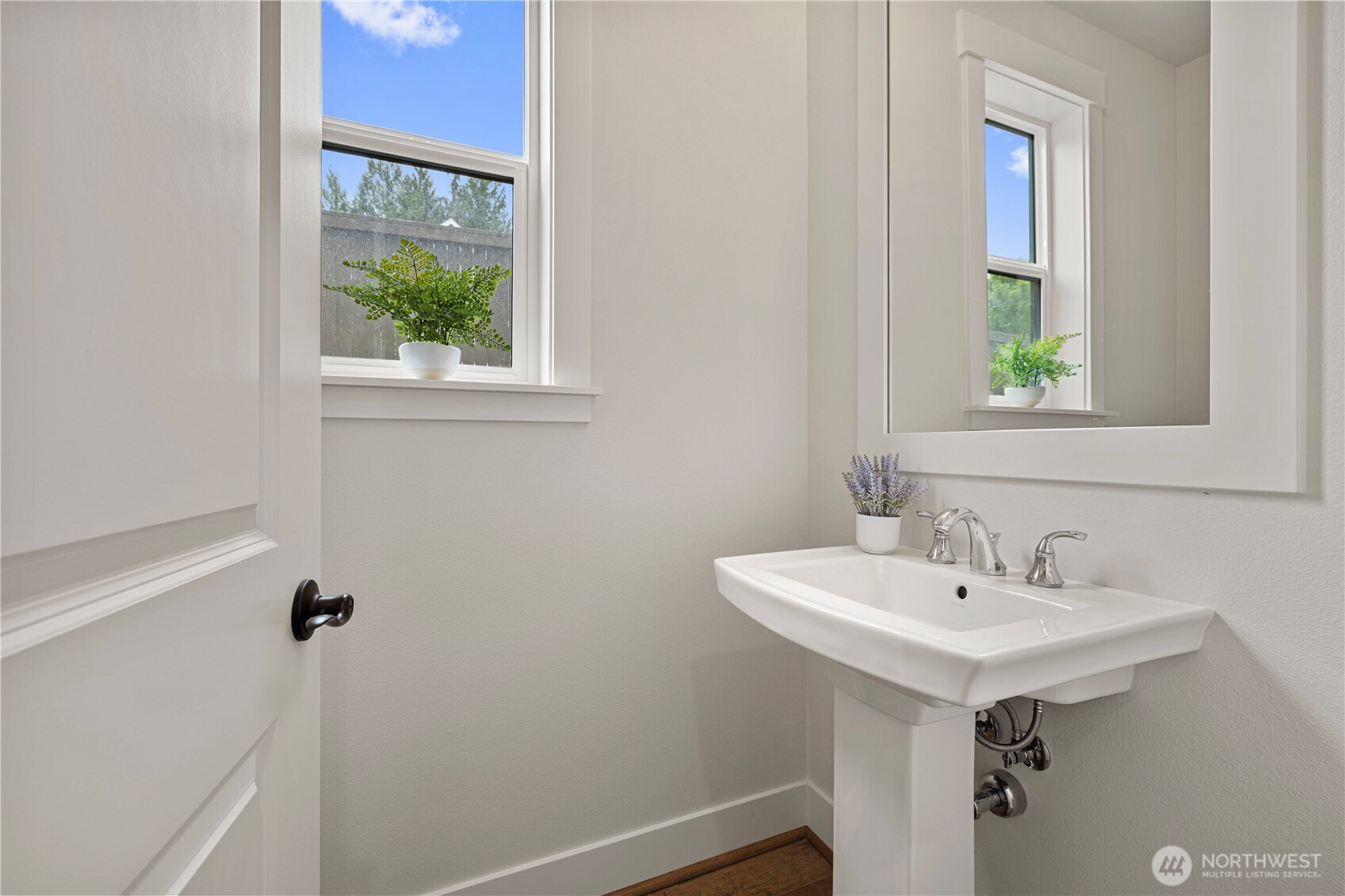 1431 243rd Place Property Photo 17