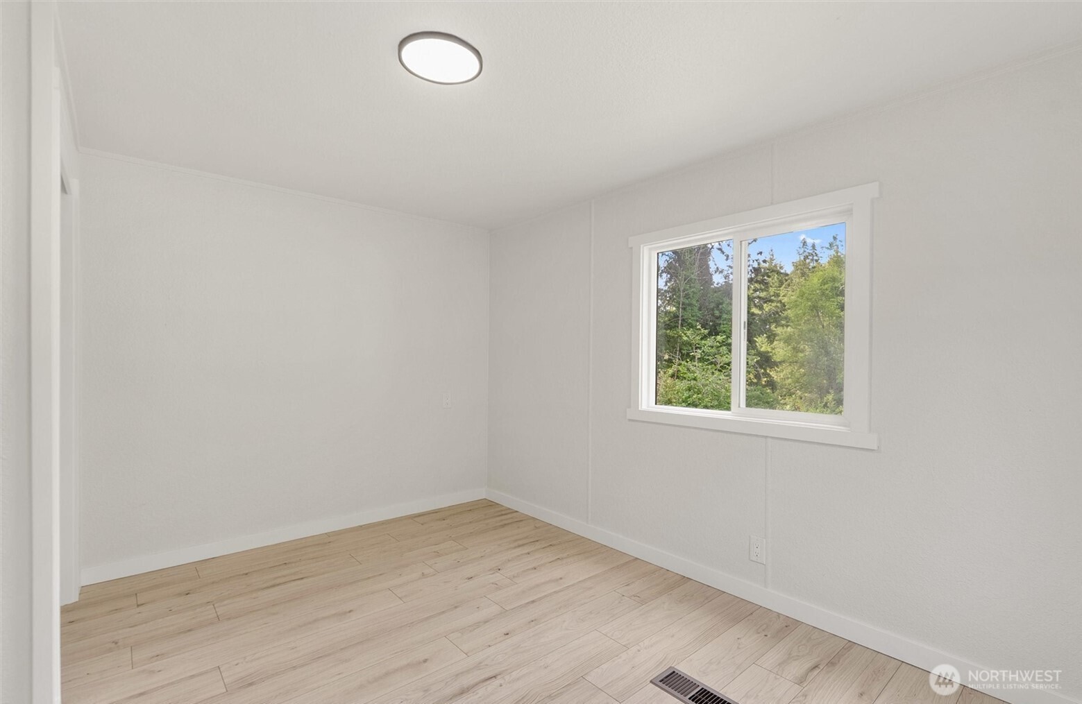 24125 88th Avenue Property Photo 23