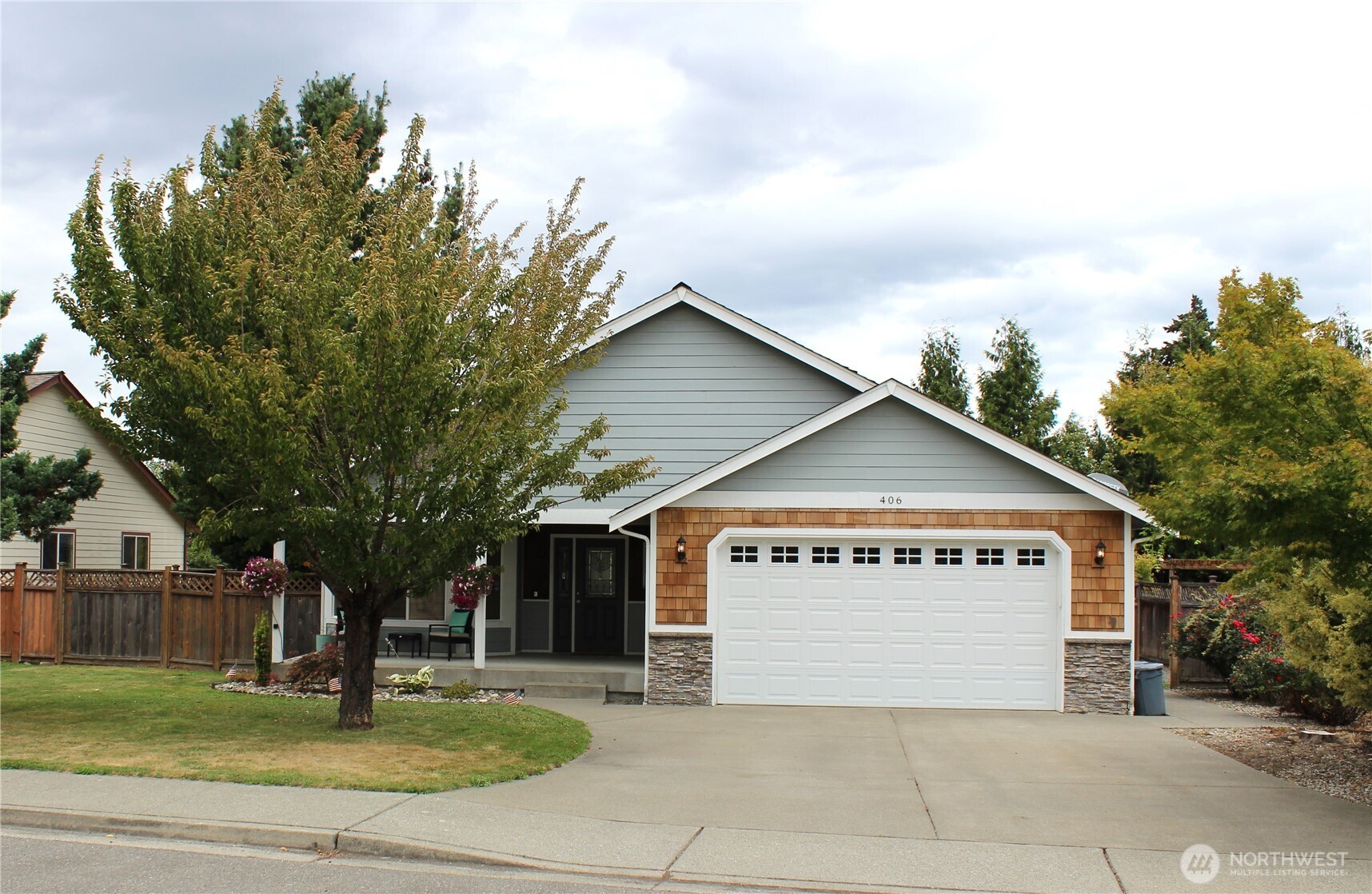406 Jackson Court Property Photo 1