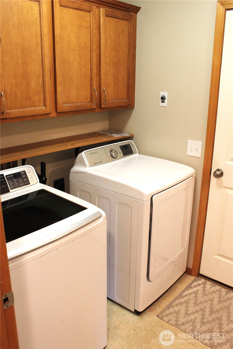 406 Jackson Court Property Photo 15