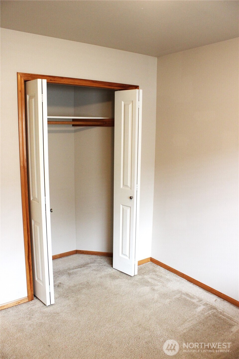406 Jackson Court Property Photo 20
