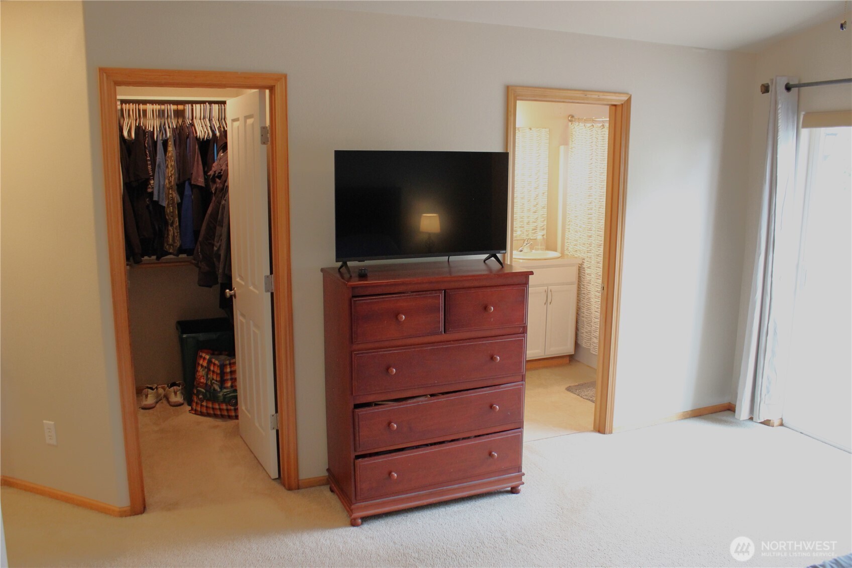 406 Jackson Court Property Photo 22