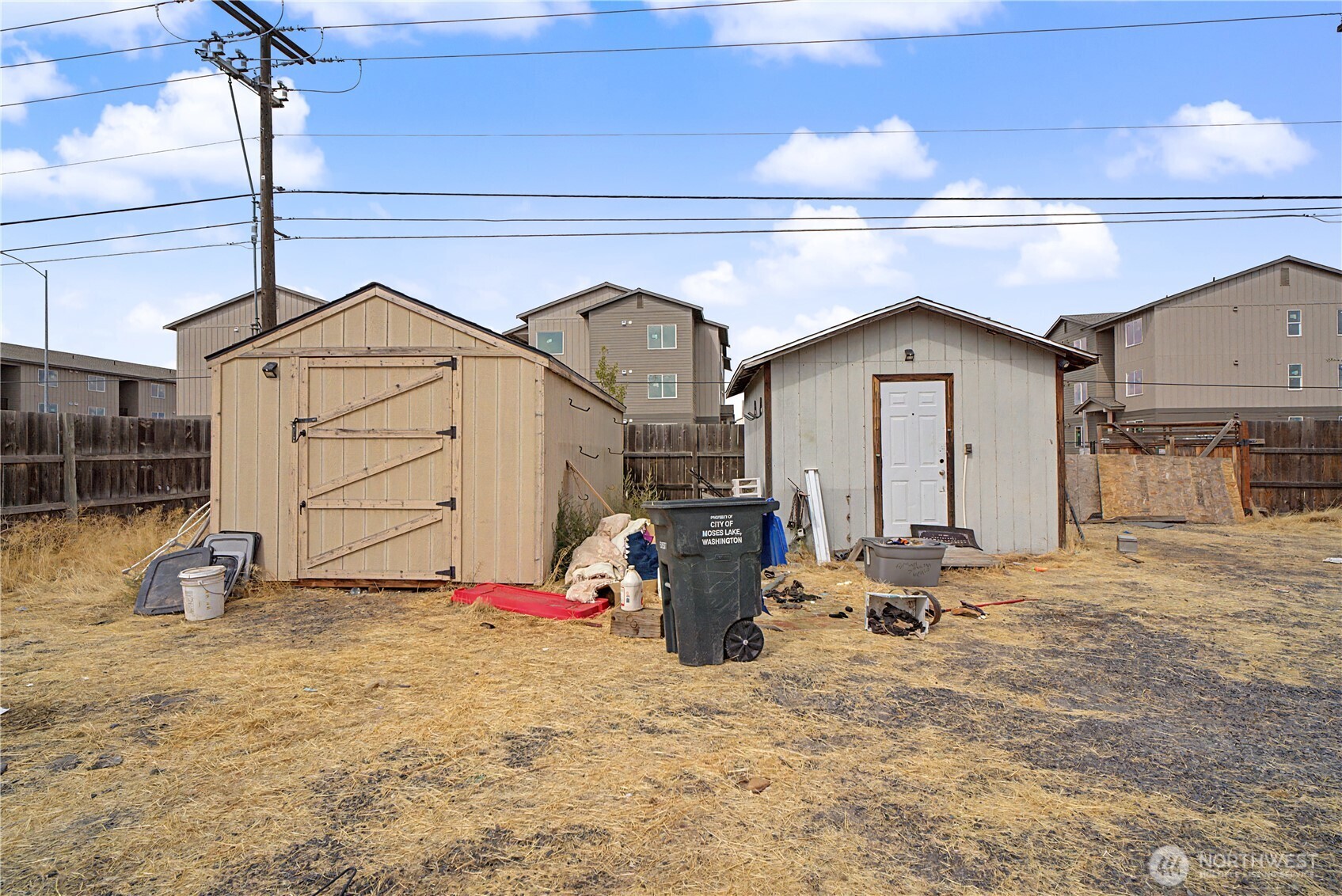 912 W Loop Drive Property Photo 12