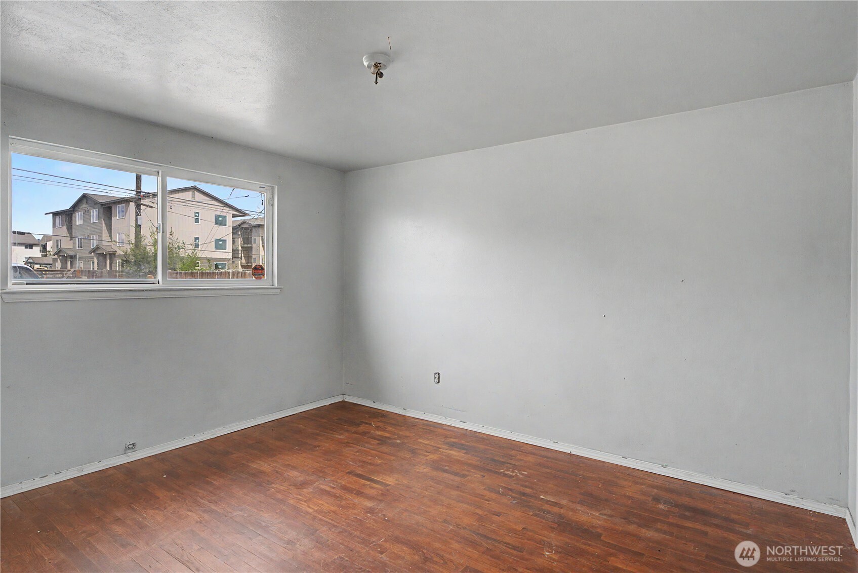 912 W Loop Drive Property Photo 22