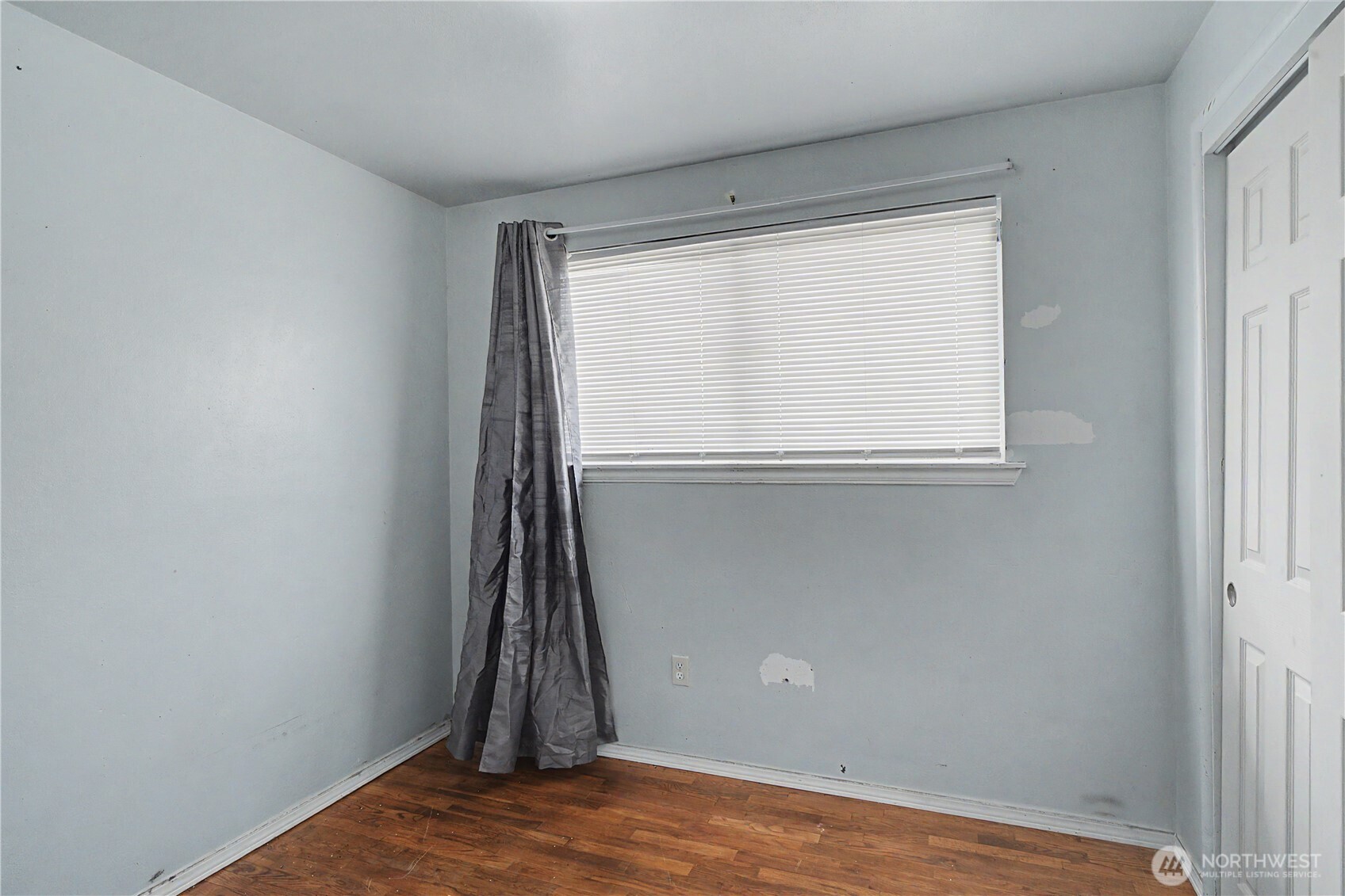 912 W Loop Drive Property Photo 26