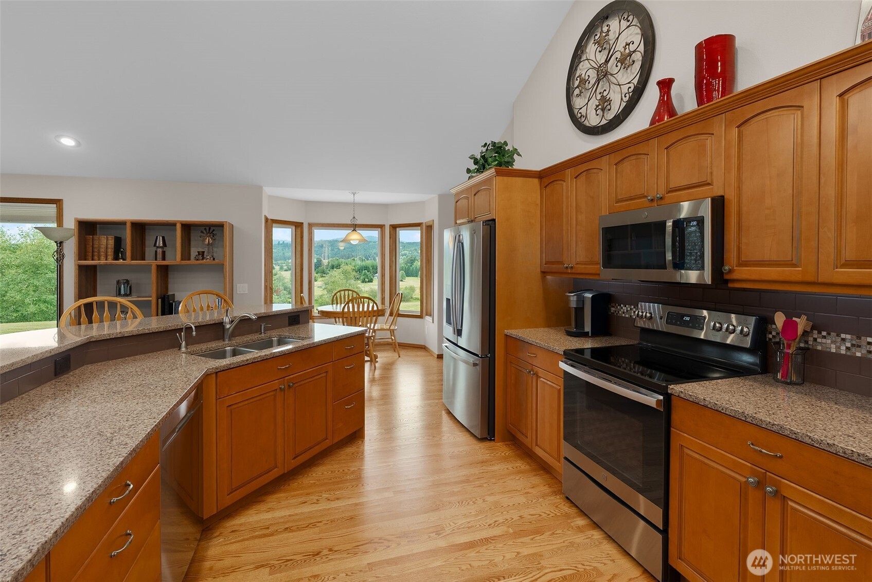 15 Penny Lane Property Photo 13