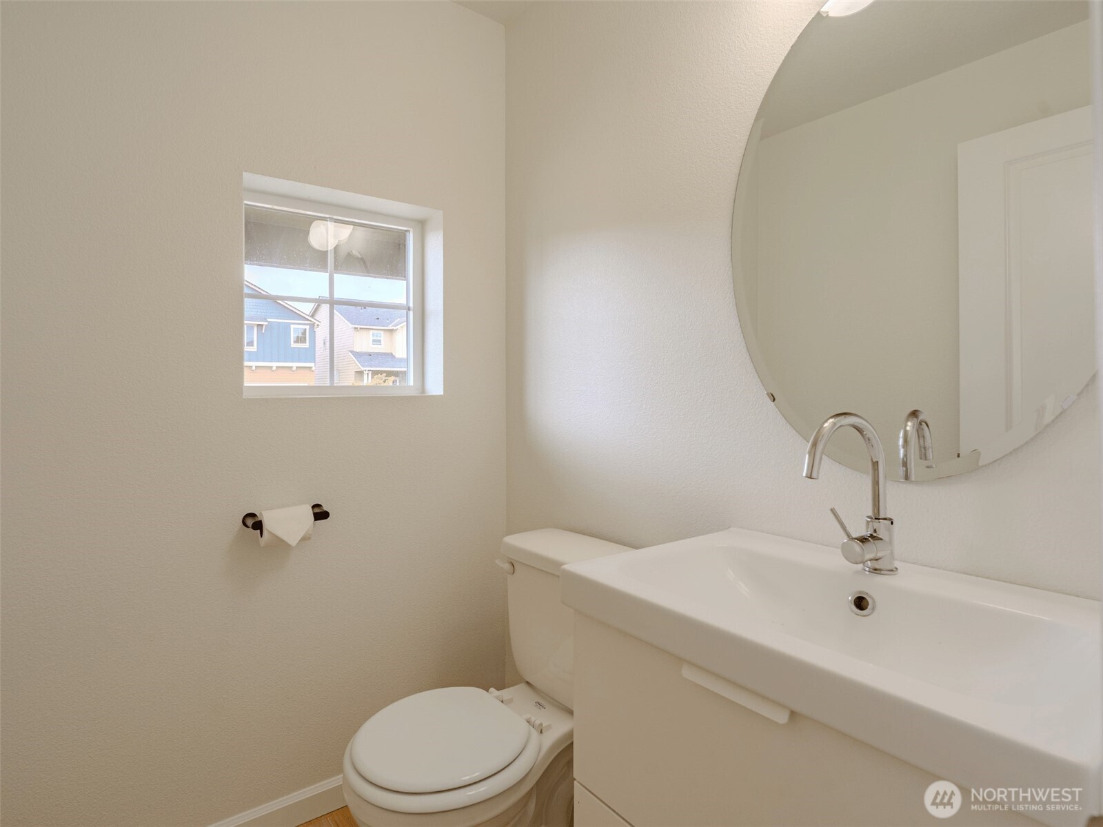 291 N 34th Court Property Photo 17