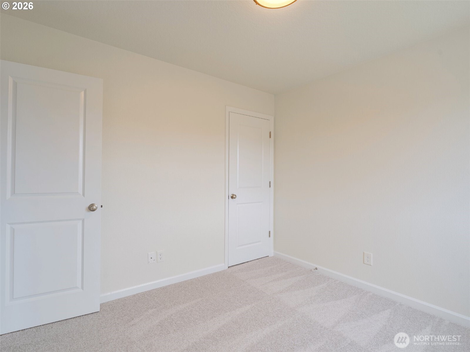 291 N 34th Court Property Photo 27