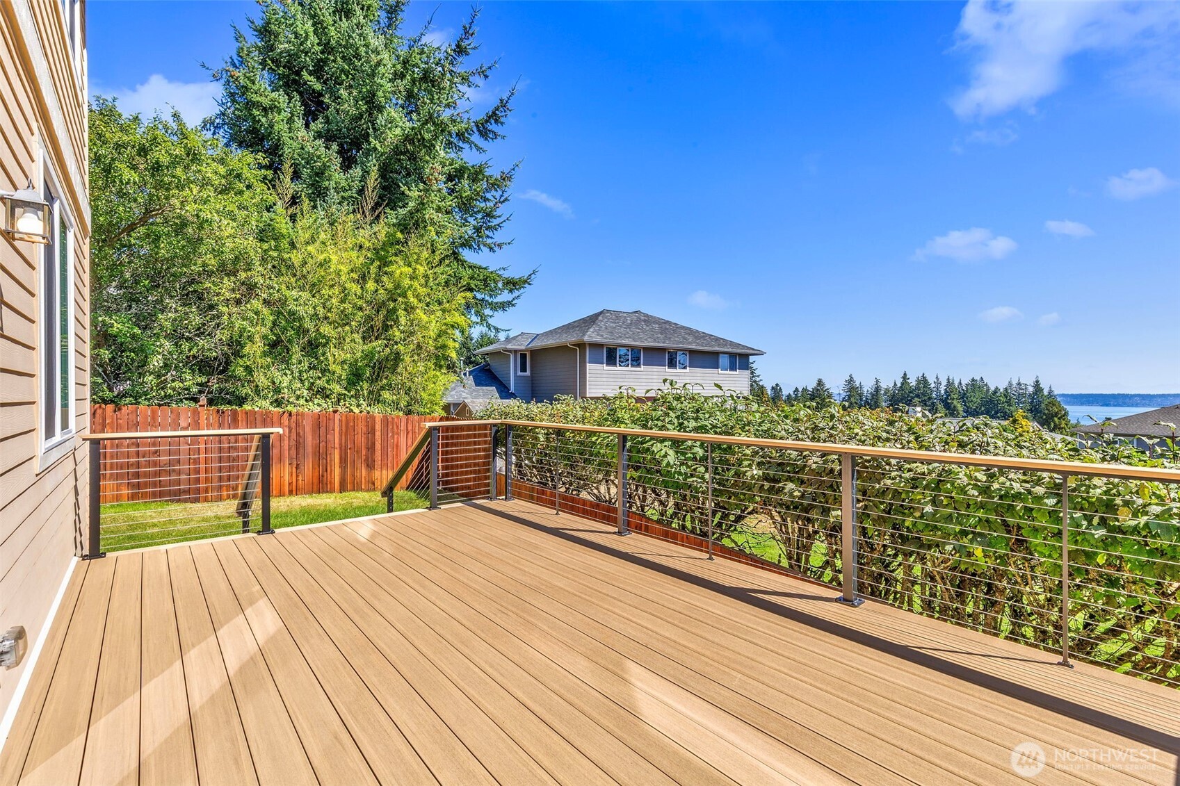 11543 Ne Skyward Loop Property Photo 13