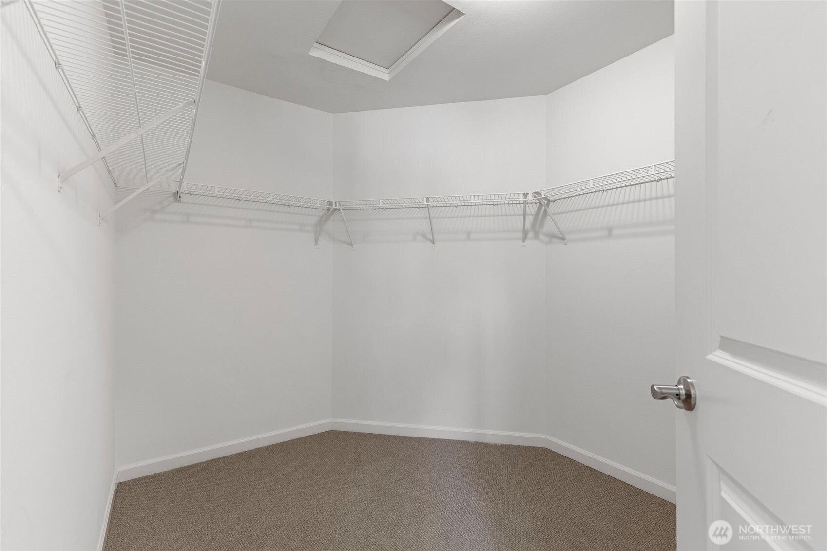 11543 Ne Skyward Loop Property Photo 24