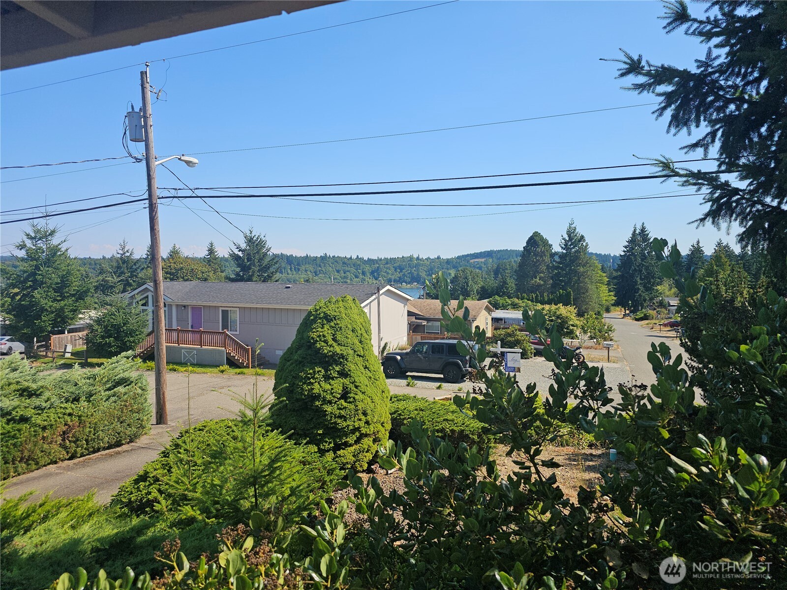 4720 W Davis Road Property Photo 1