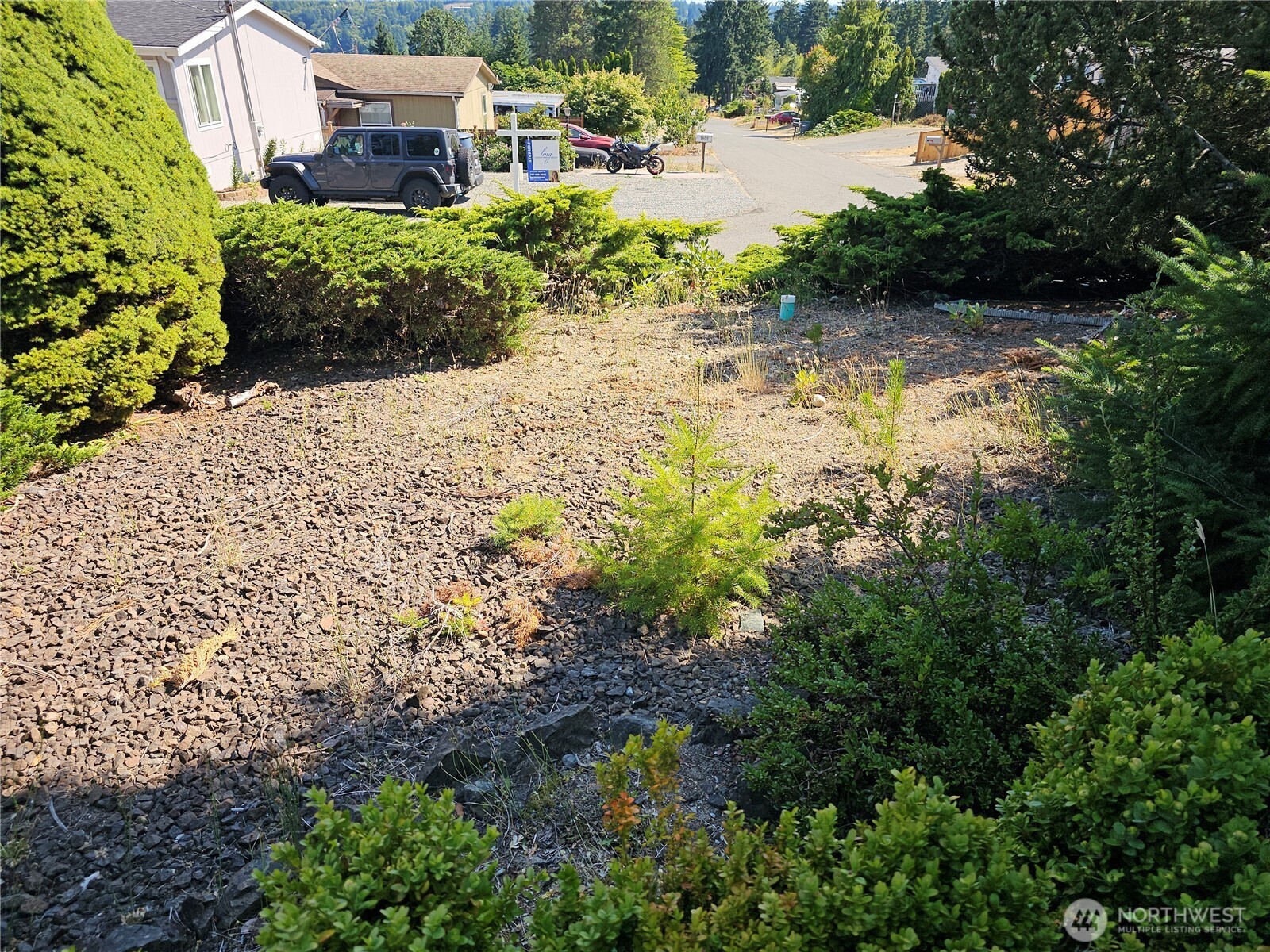 4720 W Davis Road Property Photo 4