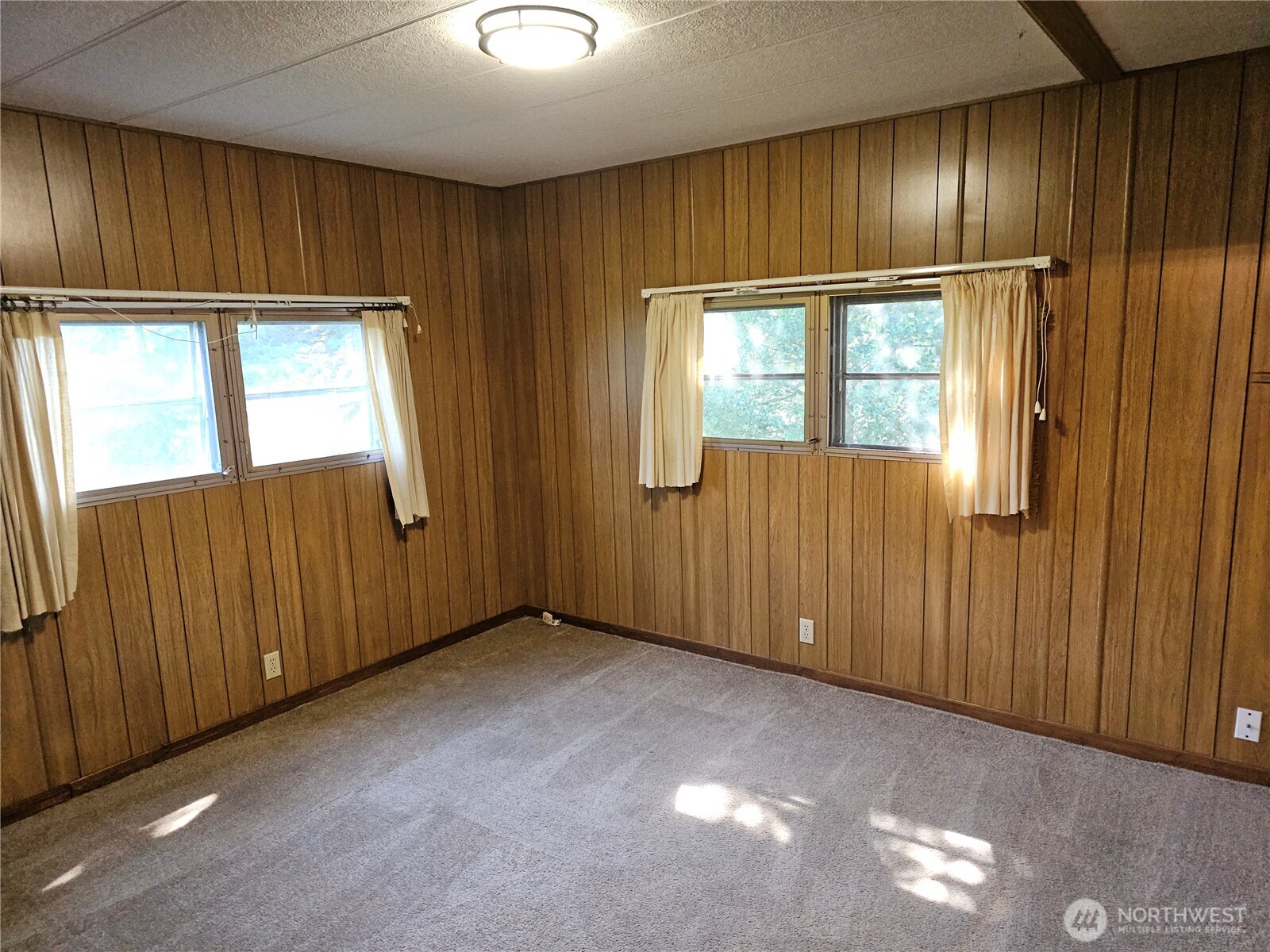 4720 W Davis Road Property Photo 12
