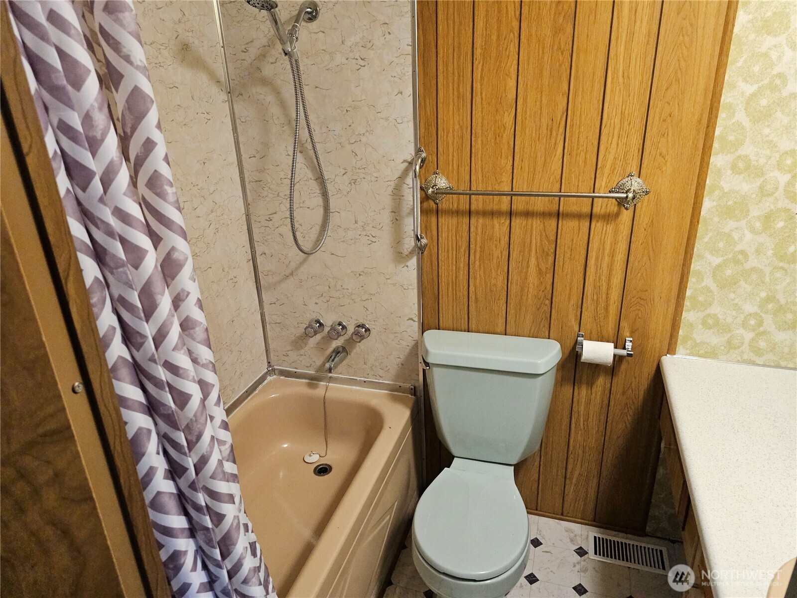4720 W Davis Road Property Photo 13