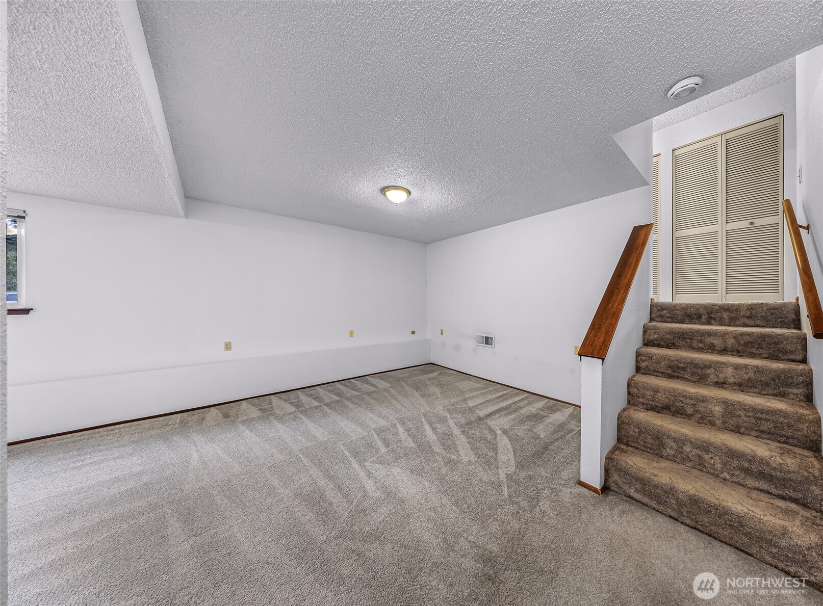 5963 Longdin Road Property Photo 20