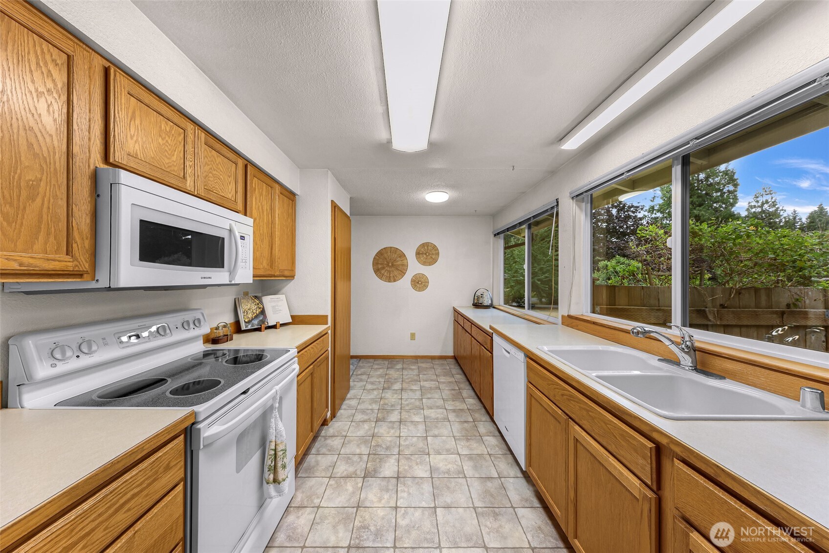 5963 Longdin Road Property Photo 27
