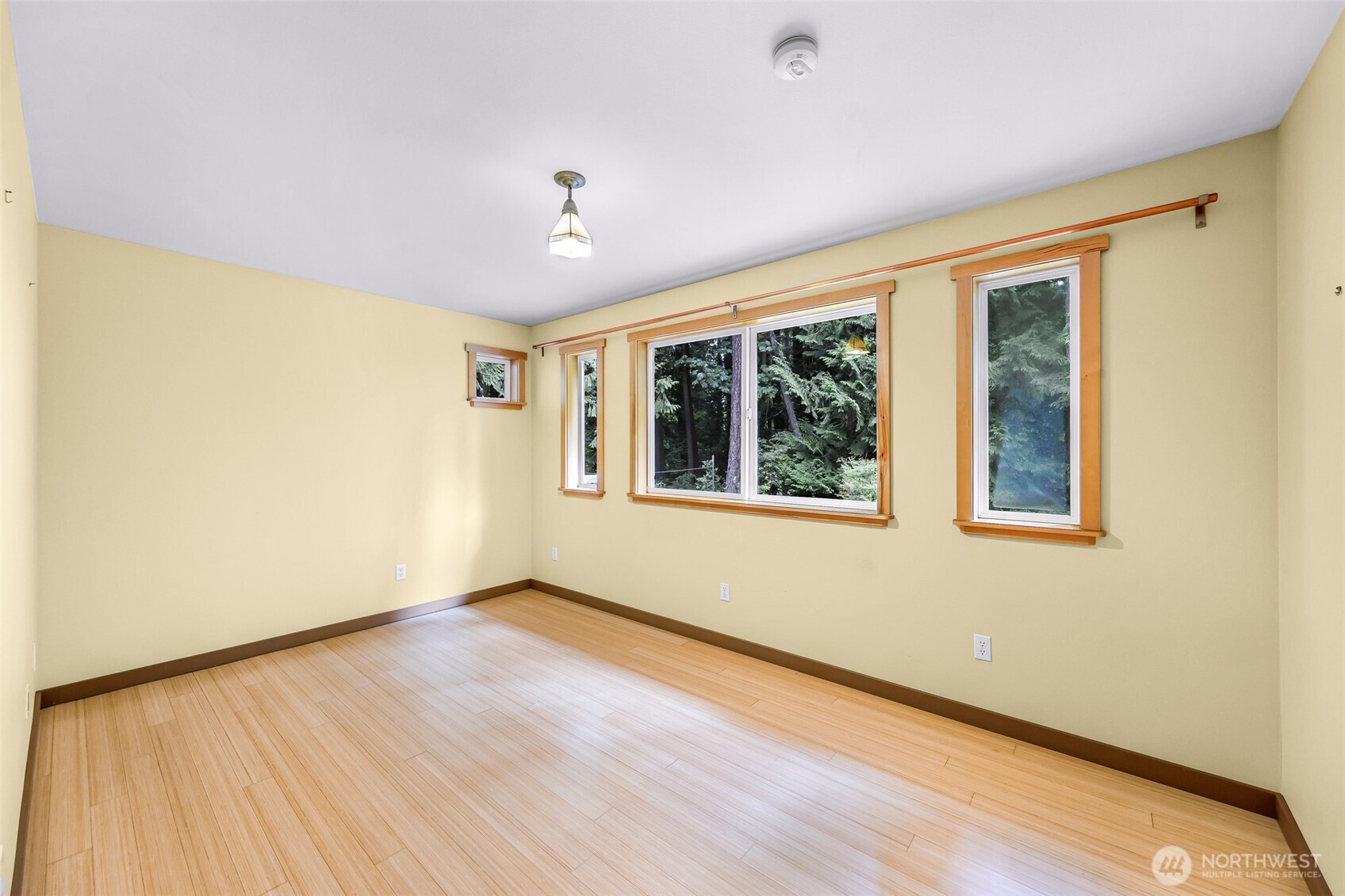2913 Broad Street Property Photo 23